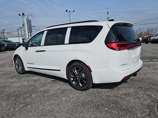 2024 Chrysler Pacifica PACIFICA TOURING L in Downingtown, PA - Jeff D'Ambrosio Auto Group