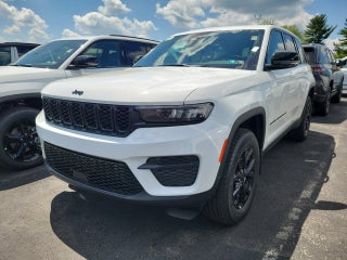 2024 Jeep Grand Cherokee Altitude in Downingtown, PA - Jeff D'Ambrosio Auto Group