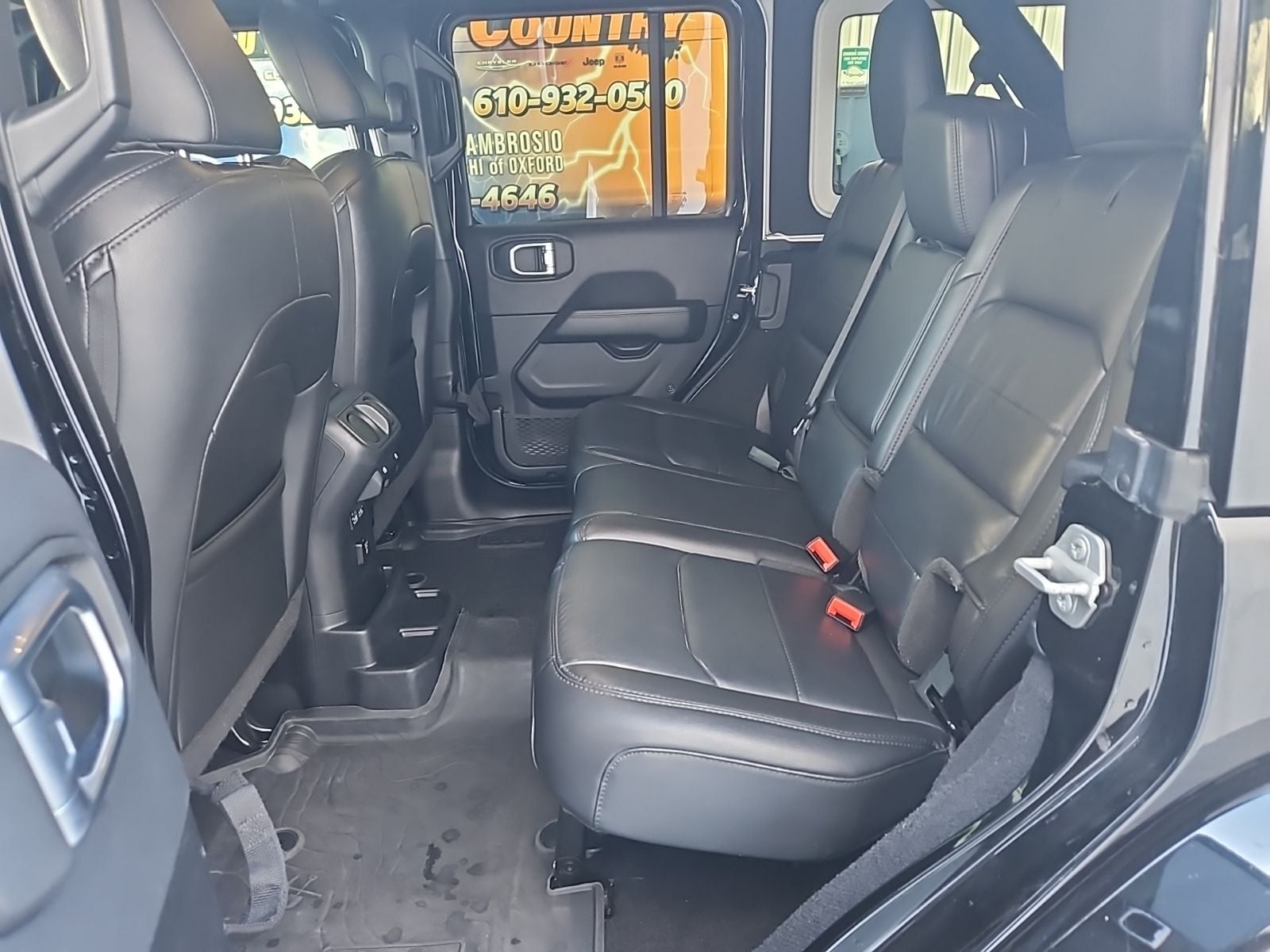 2023 Jeep Wrangler 4-Door Sahara Altitude 4x4