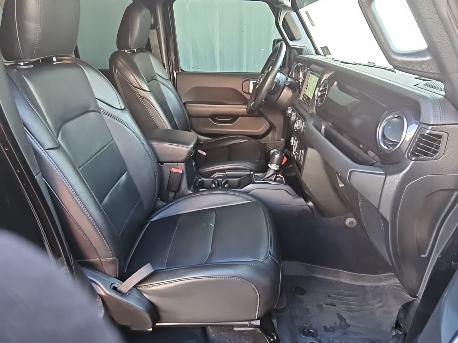 2023 Jeep Wrangler 4-Door Sahara Altitude 4x4