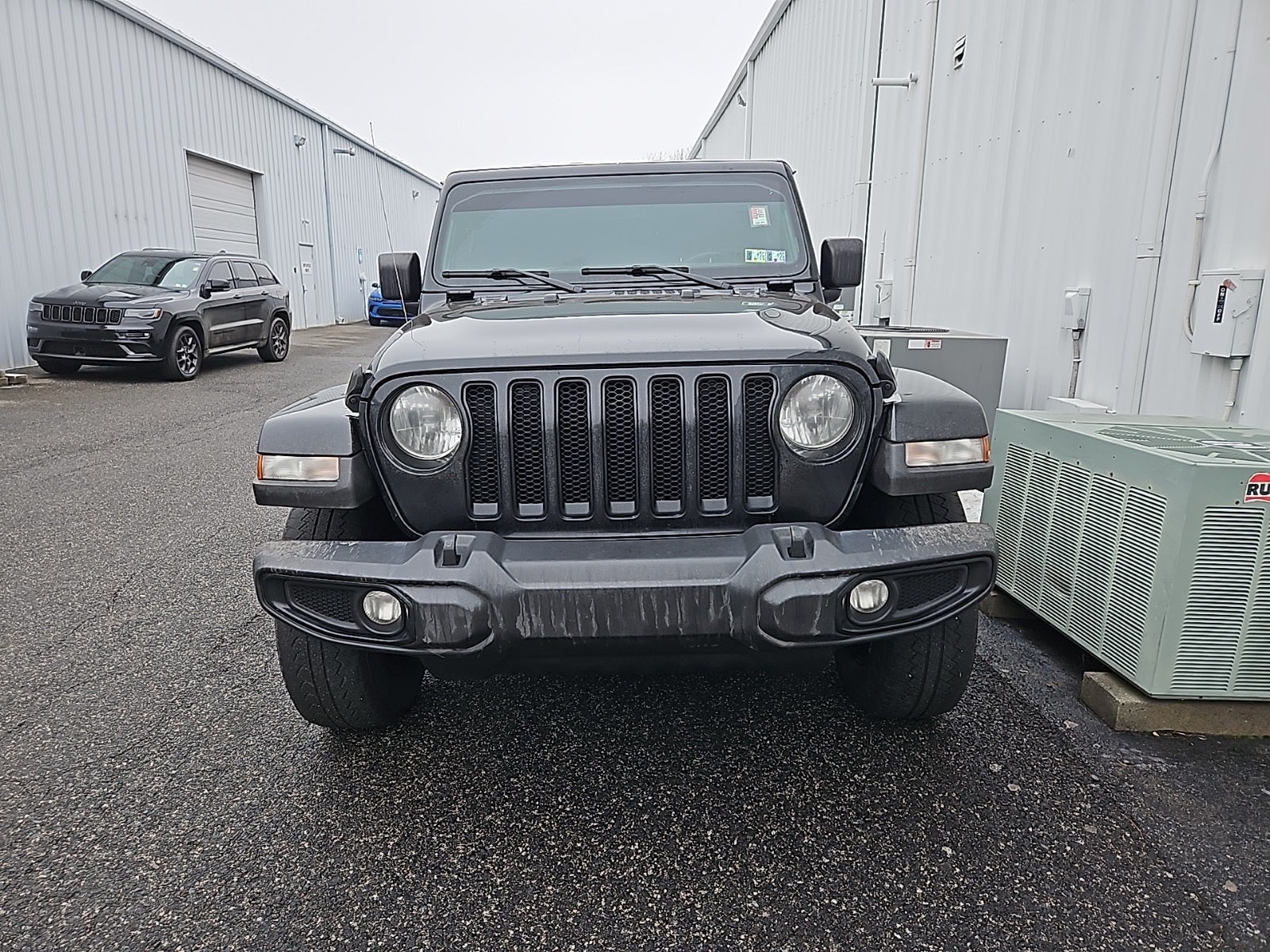 2023 Jeep Wrangler 4-Door Sahara Altitude 4x4