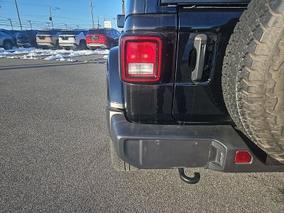 2023 Jeep Wrangler 4-Door Sahara Altitude 4x4