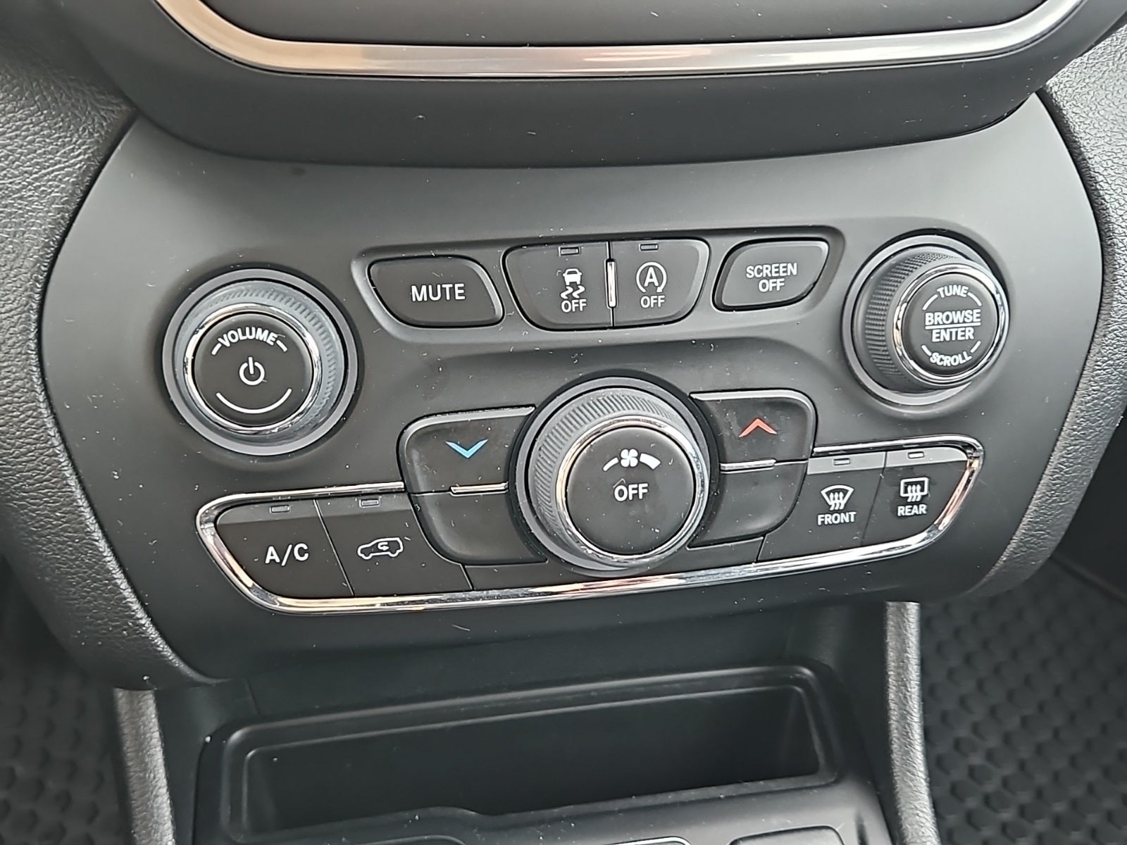 2022 Jeep Cherokee X 4x4