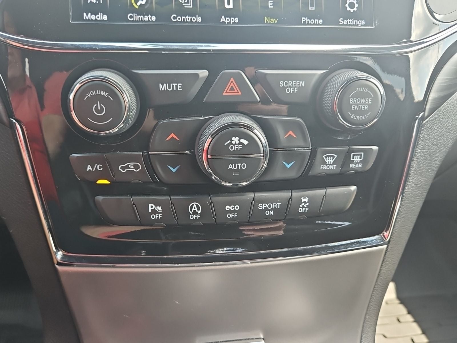 2021 Jeep Grand Cherokee Laredo X 4x4
