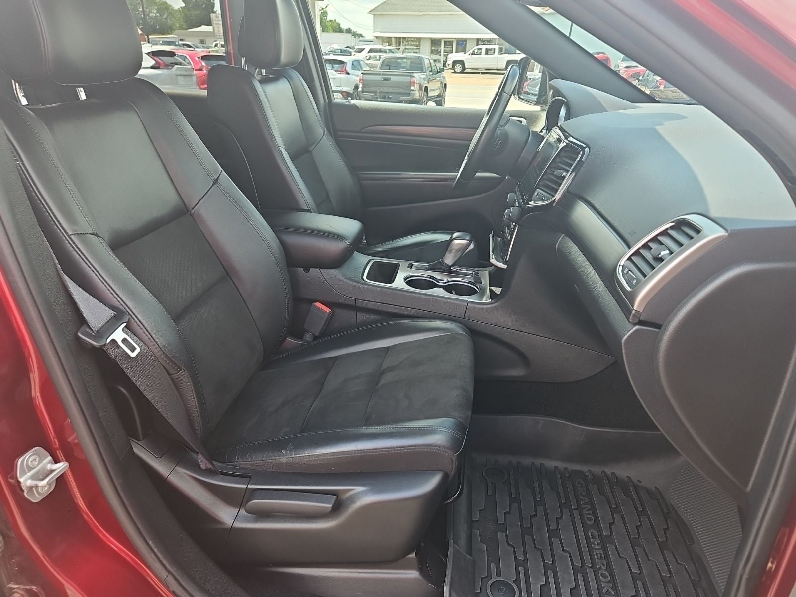 2021 Jeep Grand Cherokee Laredo X 4x4