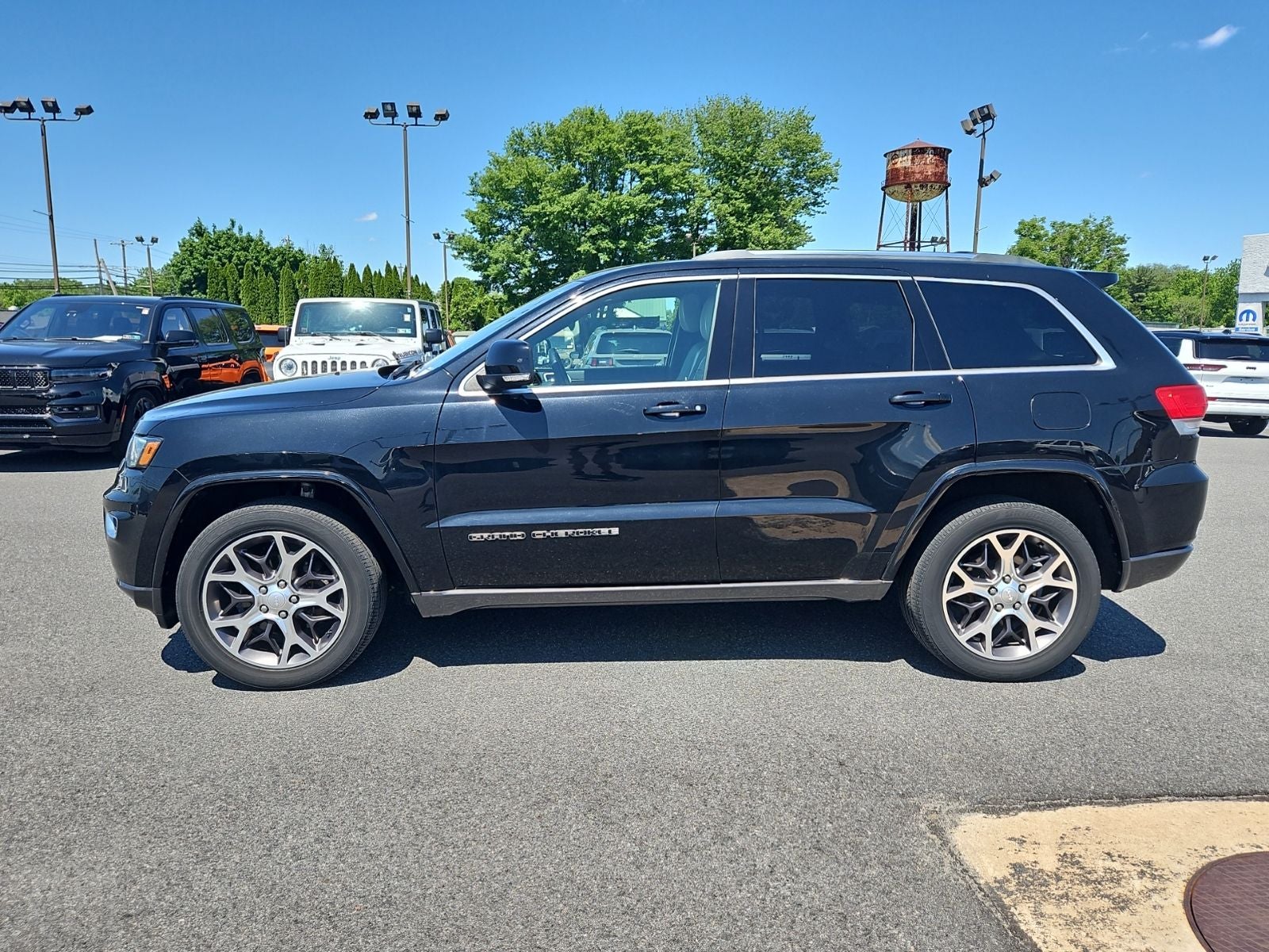 2018 Jeep Grand Cherokee Sterling Edition 4x4