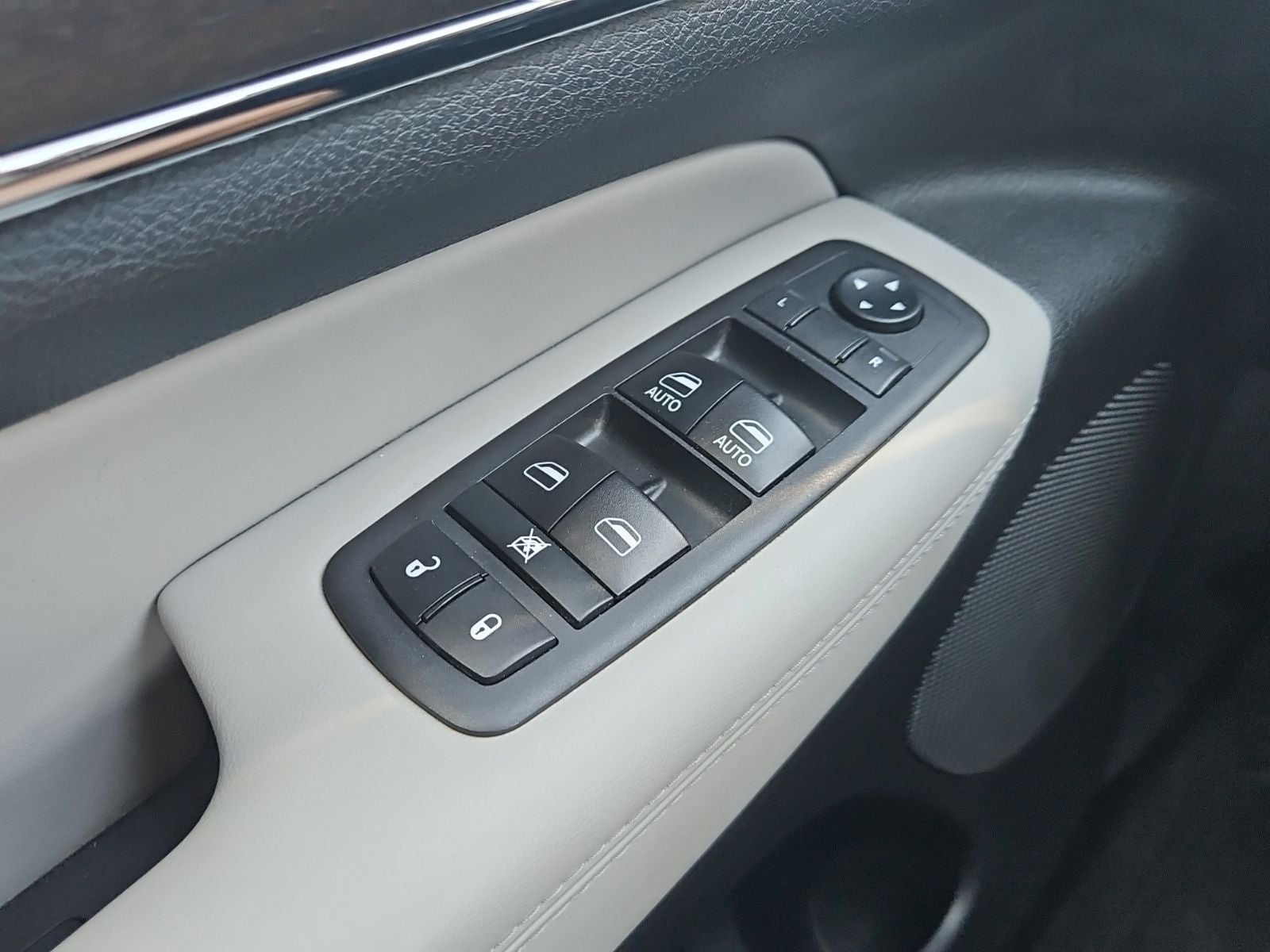 2018 Jeep Grand Cherokee Sterling Edition 4x4