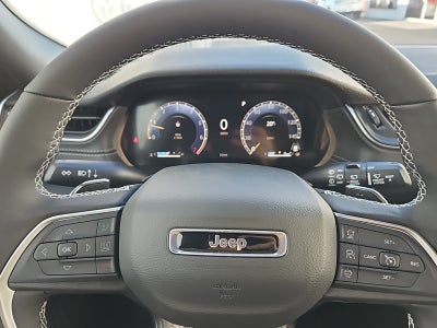 2025 Jeep Grand Cherokee GRAND CHEROKEE LAREDO X 4X4