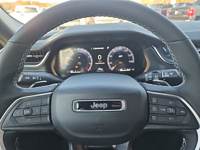 2025 Jeep Grand Cherokee GRAND CHEROKEE LAREDO X 4X4