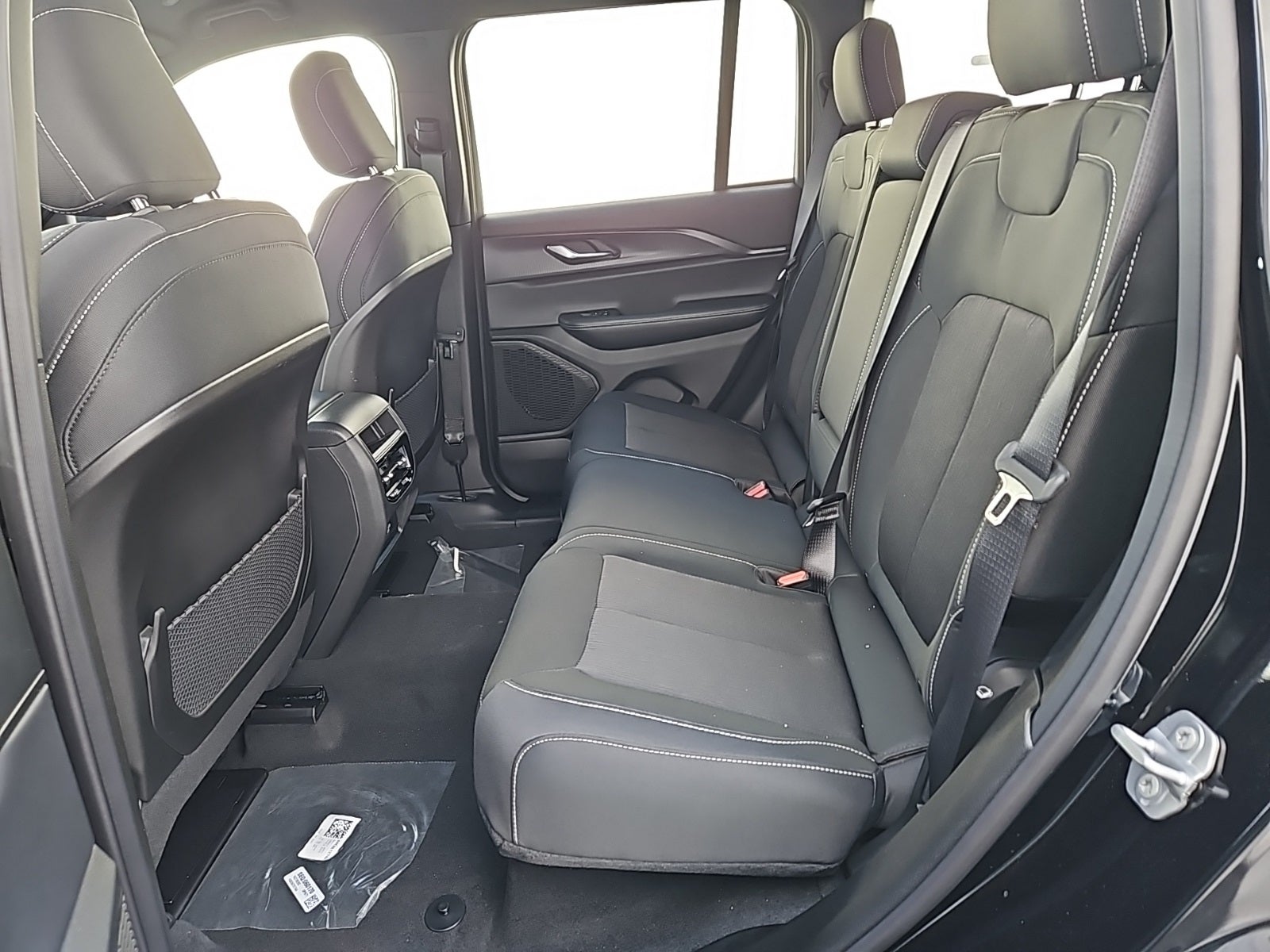 2025 Jeep Grand Cherokee GRAND CHEROKEE LAREDO 4X4