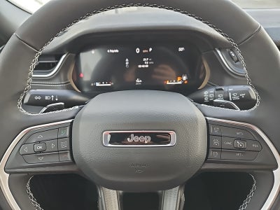 2025 Jeep Grand Cherokee GRAND CHEROKEE LAREDO 4X4