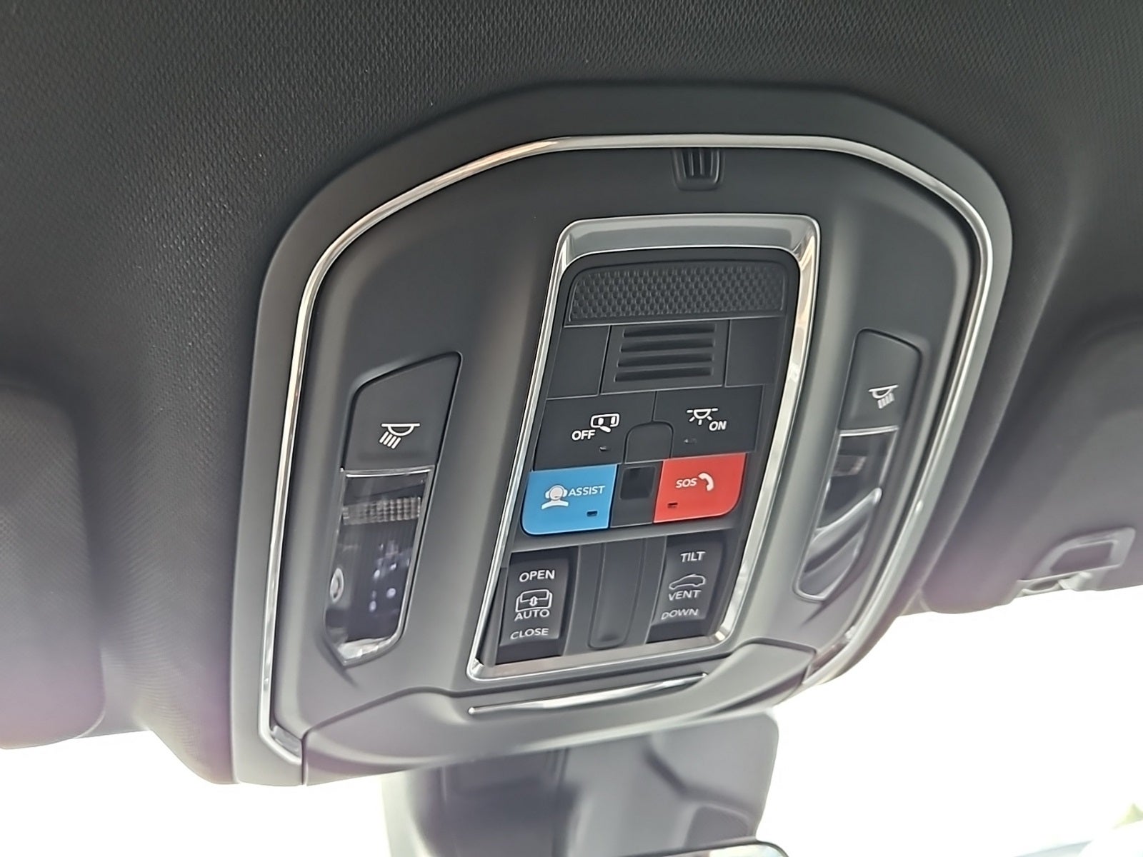 2025 Jeep Grand Cherokee Laredo X 4x4