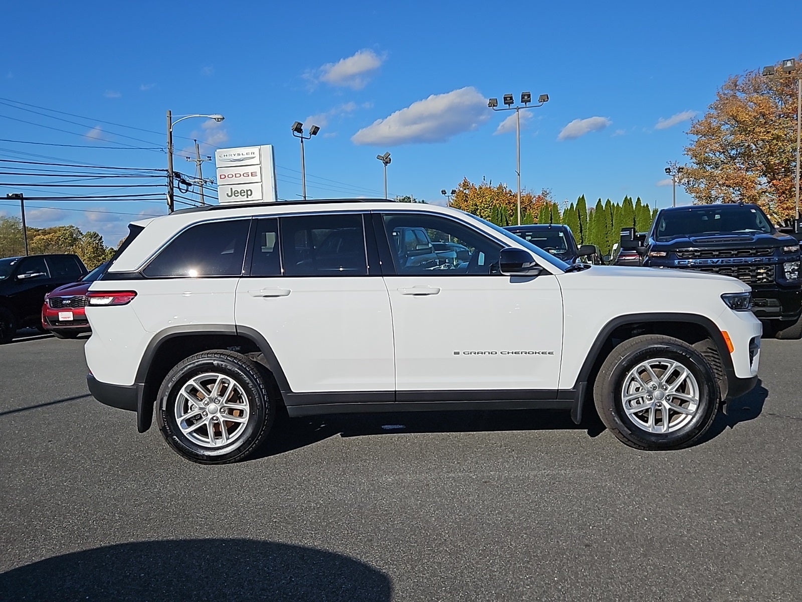 2025 Jeep Grand Cherokee Laredo X 4x4