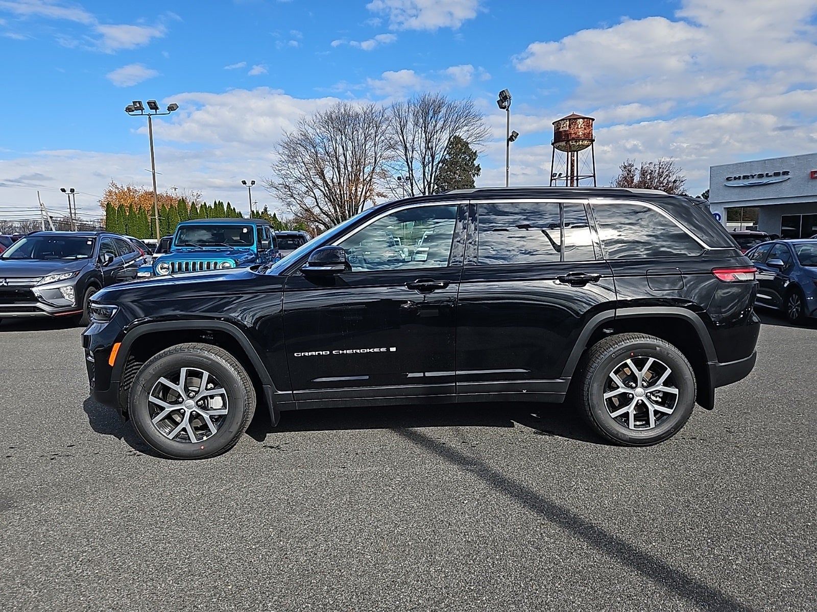 2025 Jeep Grand Cherokee GRAND CHEROKEE LIMITED 4X4