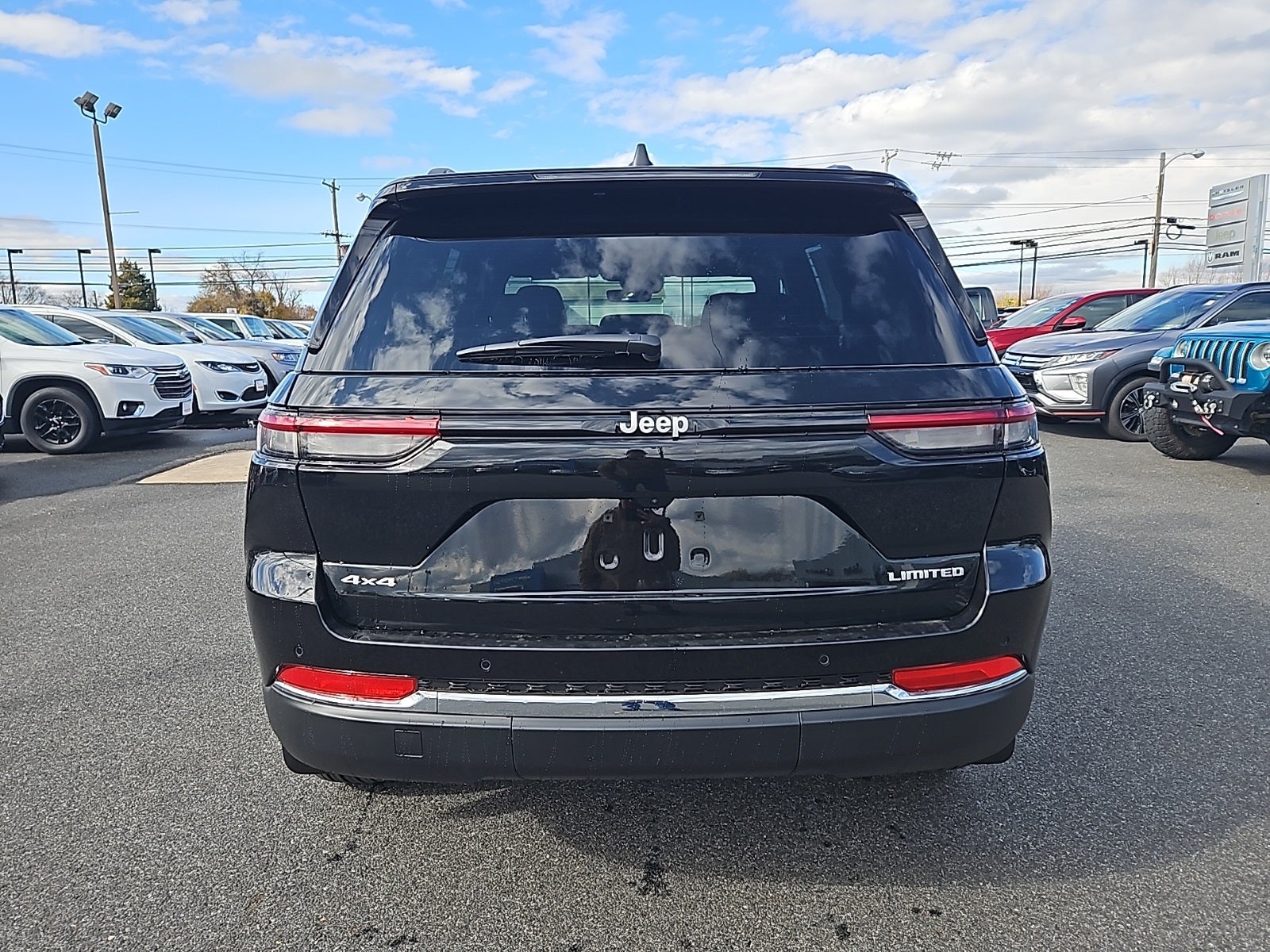 2025 Jeep Grand Cherokee GRAND CHEROKEE LIMITED 4X4