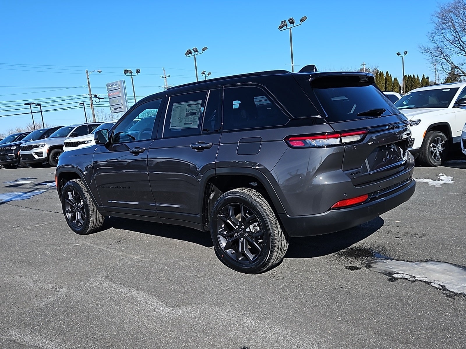 2025 Jeep Grand Cherokee GRAND CHEROKEE LIMITED 4X4