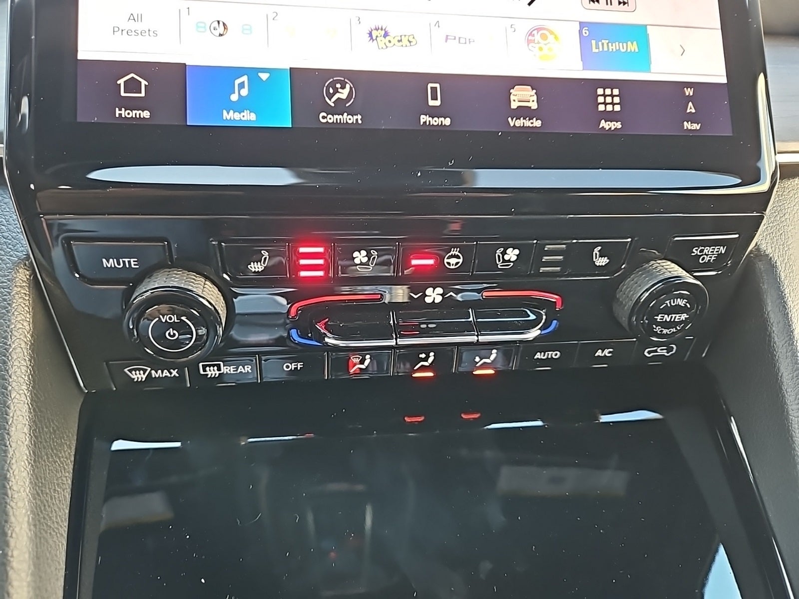 2025 Jeep Grand Cherokee GRAND CHEROKEE OVERLAND 4X4