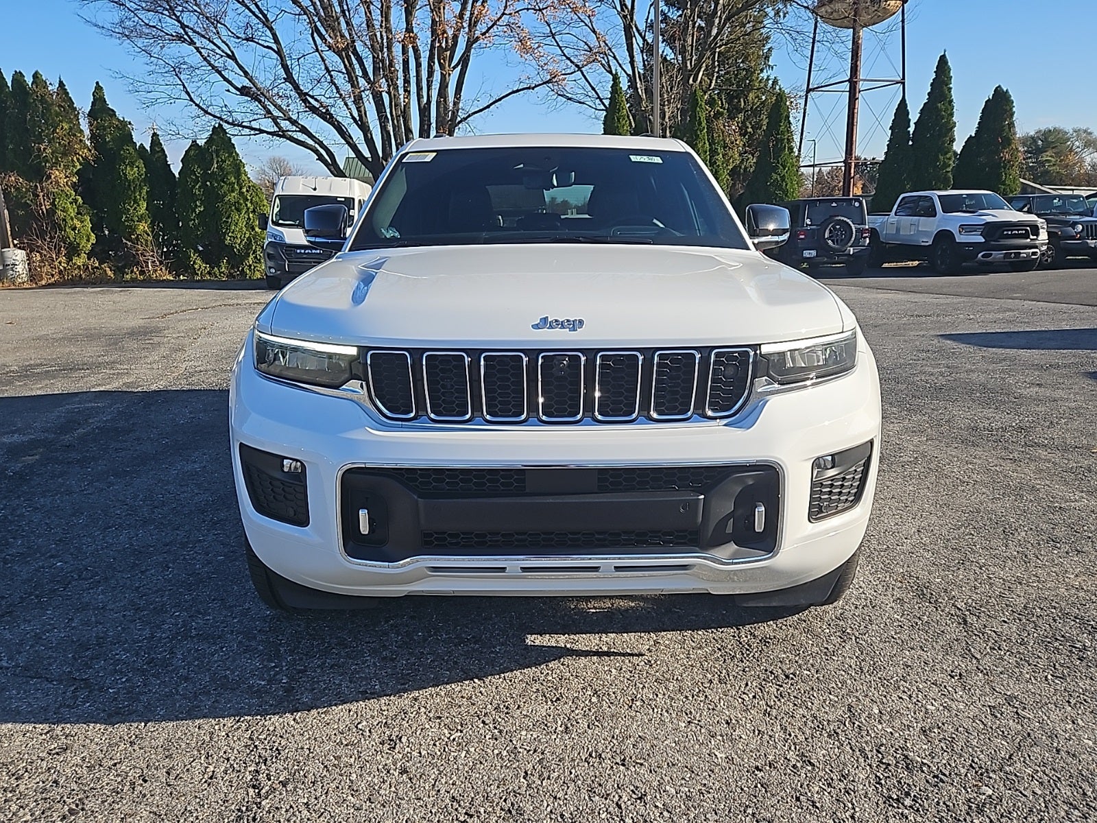 2025 Jeep Grand Cherokee GRAND CHEROKEE OVERLAND 4X4