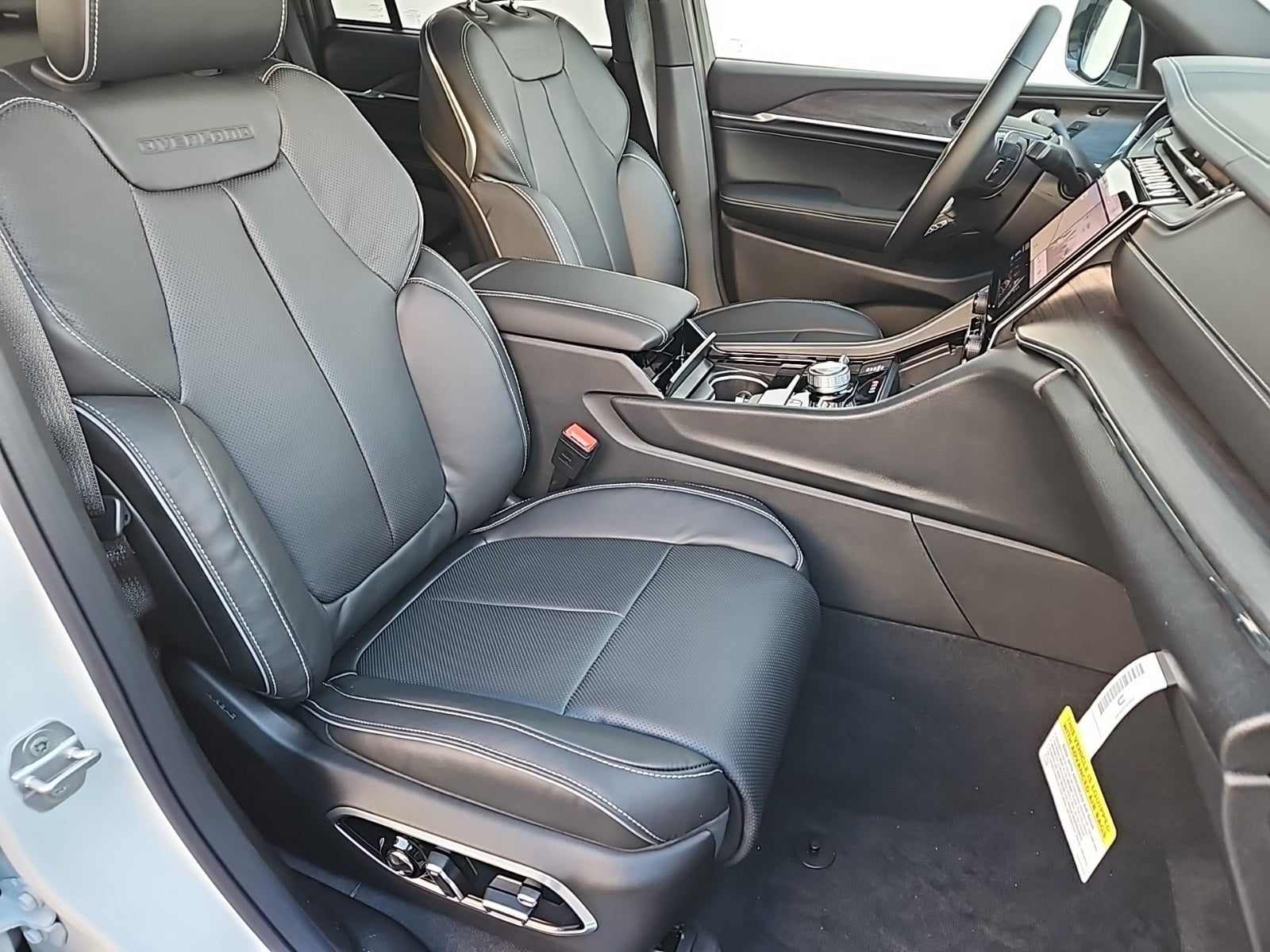 2025 Jeep Grand Cherokee GRAND CHEROKEE OVERLAND 4X4