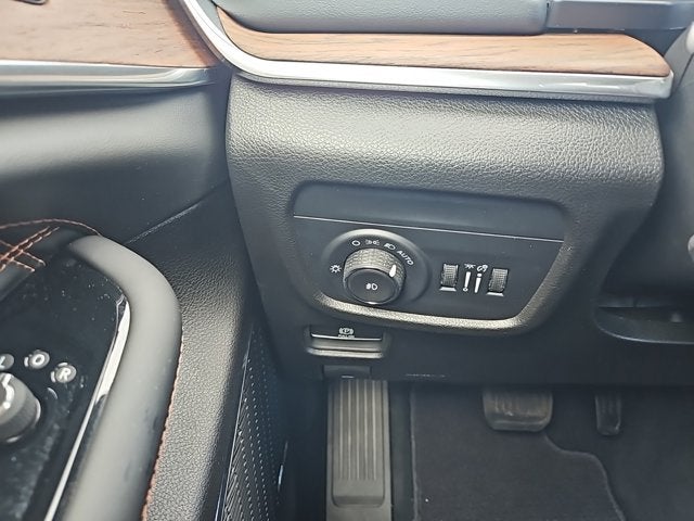 2023 Jeep Grand Cherokee Summit 4x4