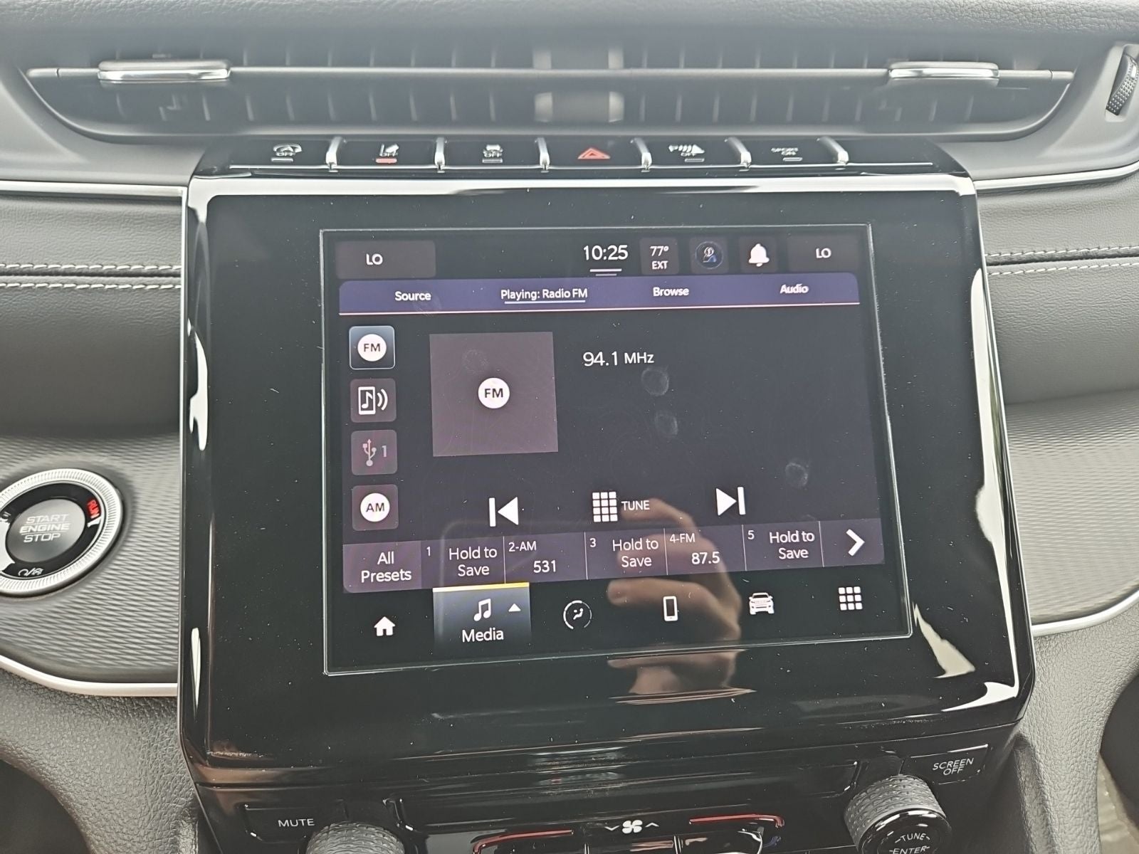 2026 Jeep Grand Cherokee GRAND CHEROKEE L LAREDO 4X4