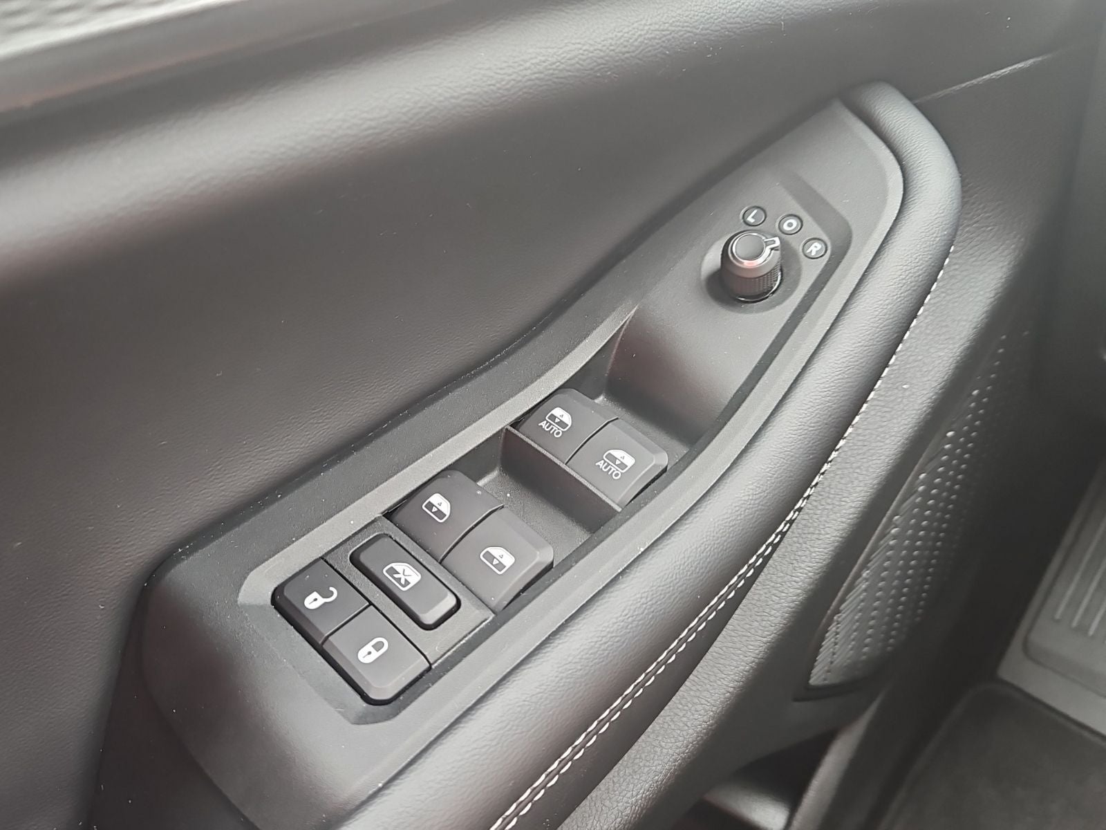 2025 Jeep Grand Cherokee L Laredo X 4x4