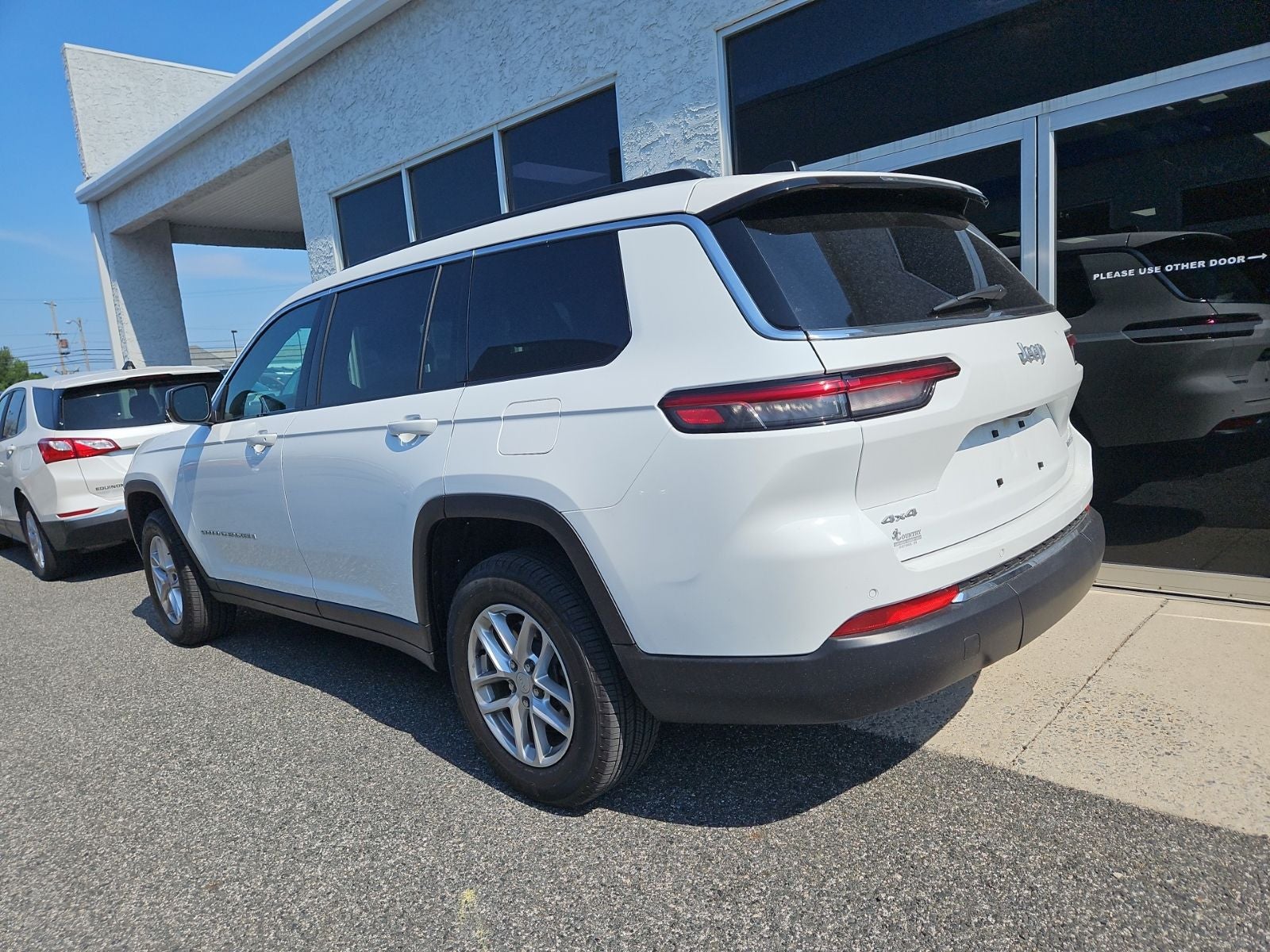 2025 Jeep Grand Cherokee L Laredo X 4x4