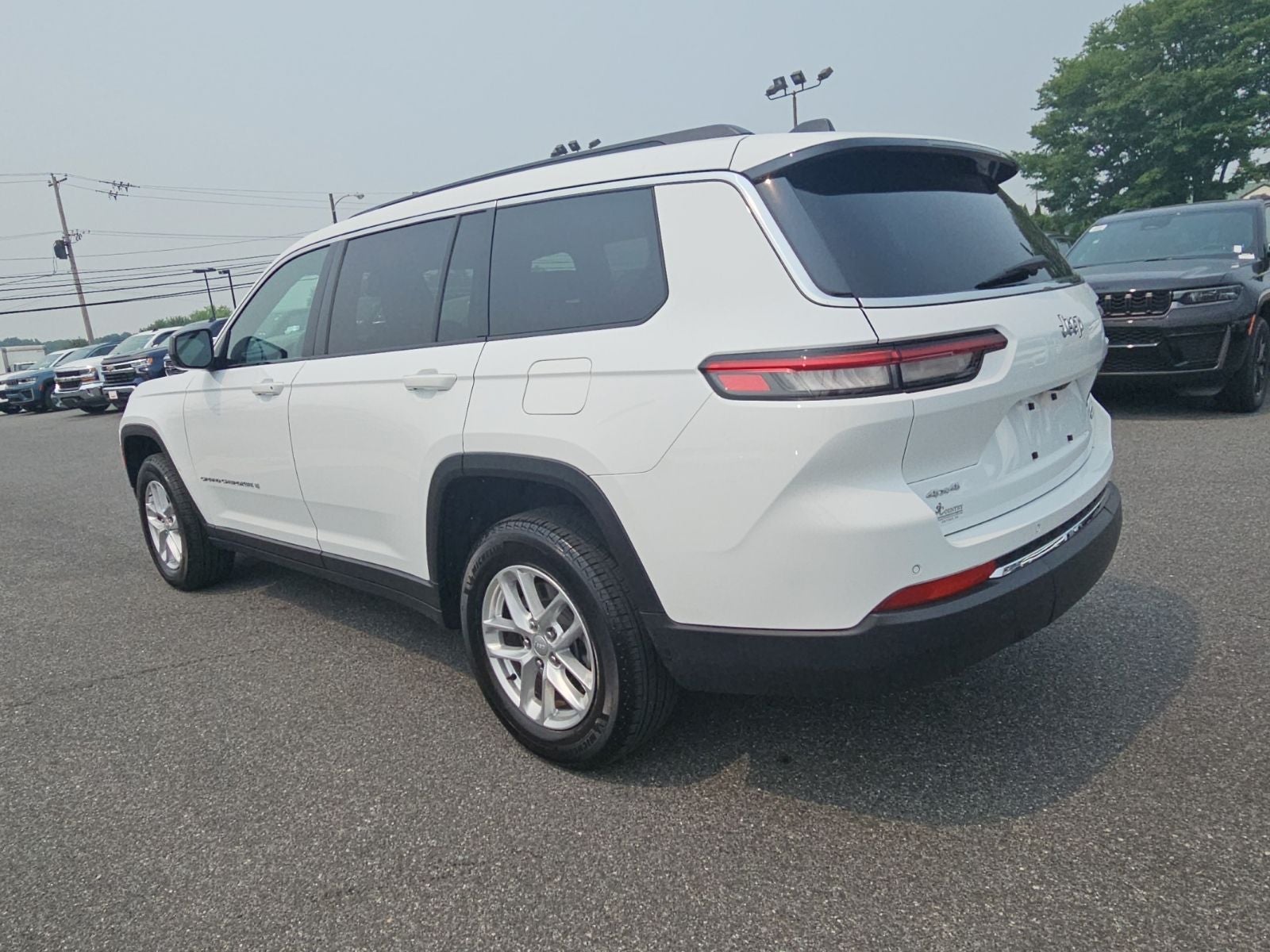 2025 Jeep Grand Cherokee L Laredo X 4x4