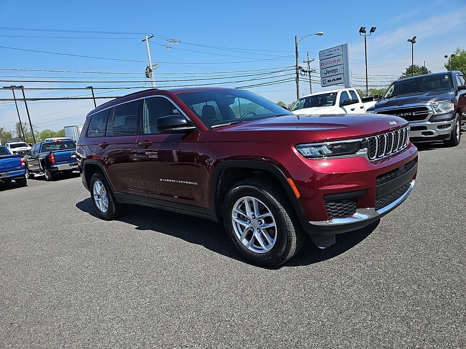 2024 Jeep Grand Cherokee L Laredo X 4x4