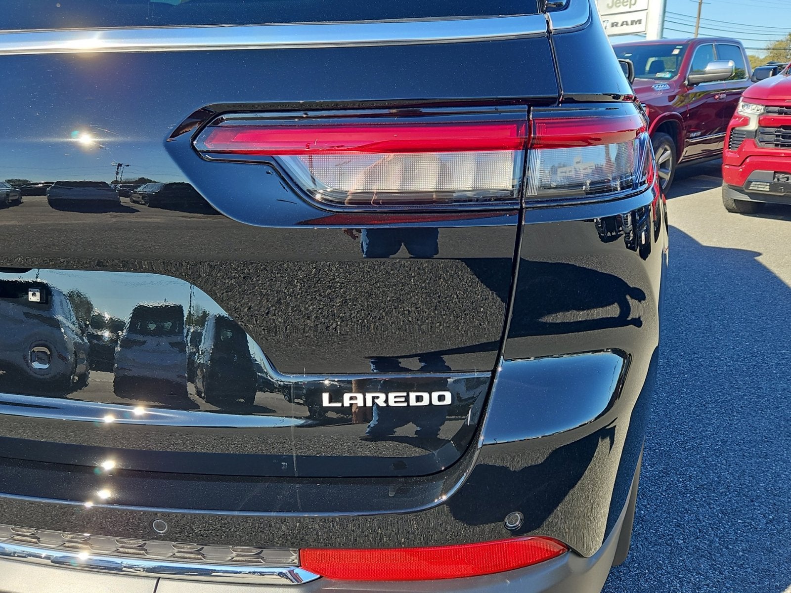2027 Jeep Grand Cherokee GRAND CHEROKEE L LAREDO X 4X4