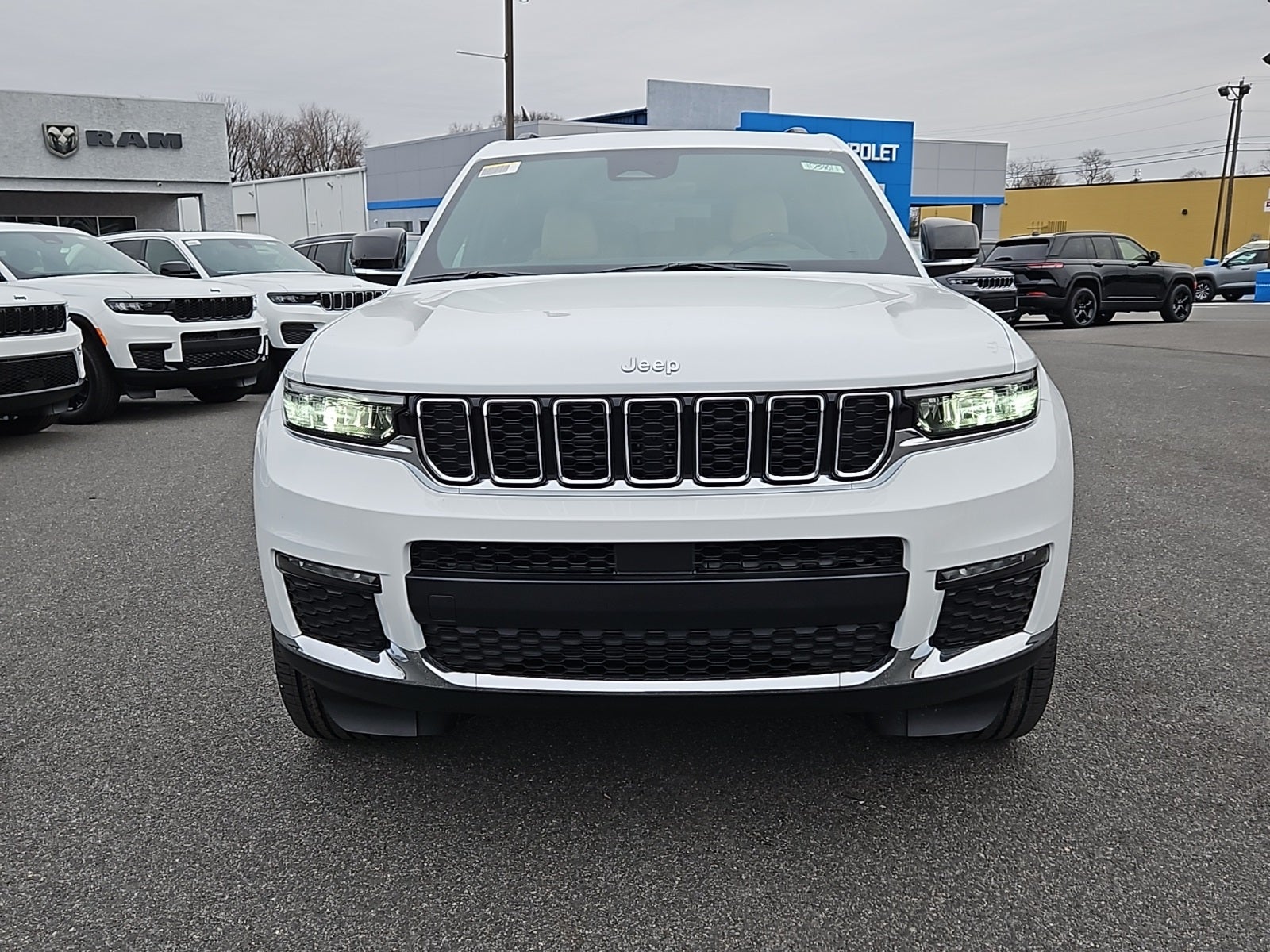 2025 Jeep Grand Cherokee GRAND CHEROKEE L LIMITED 4X4