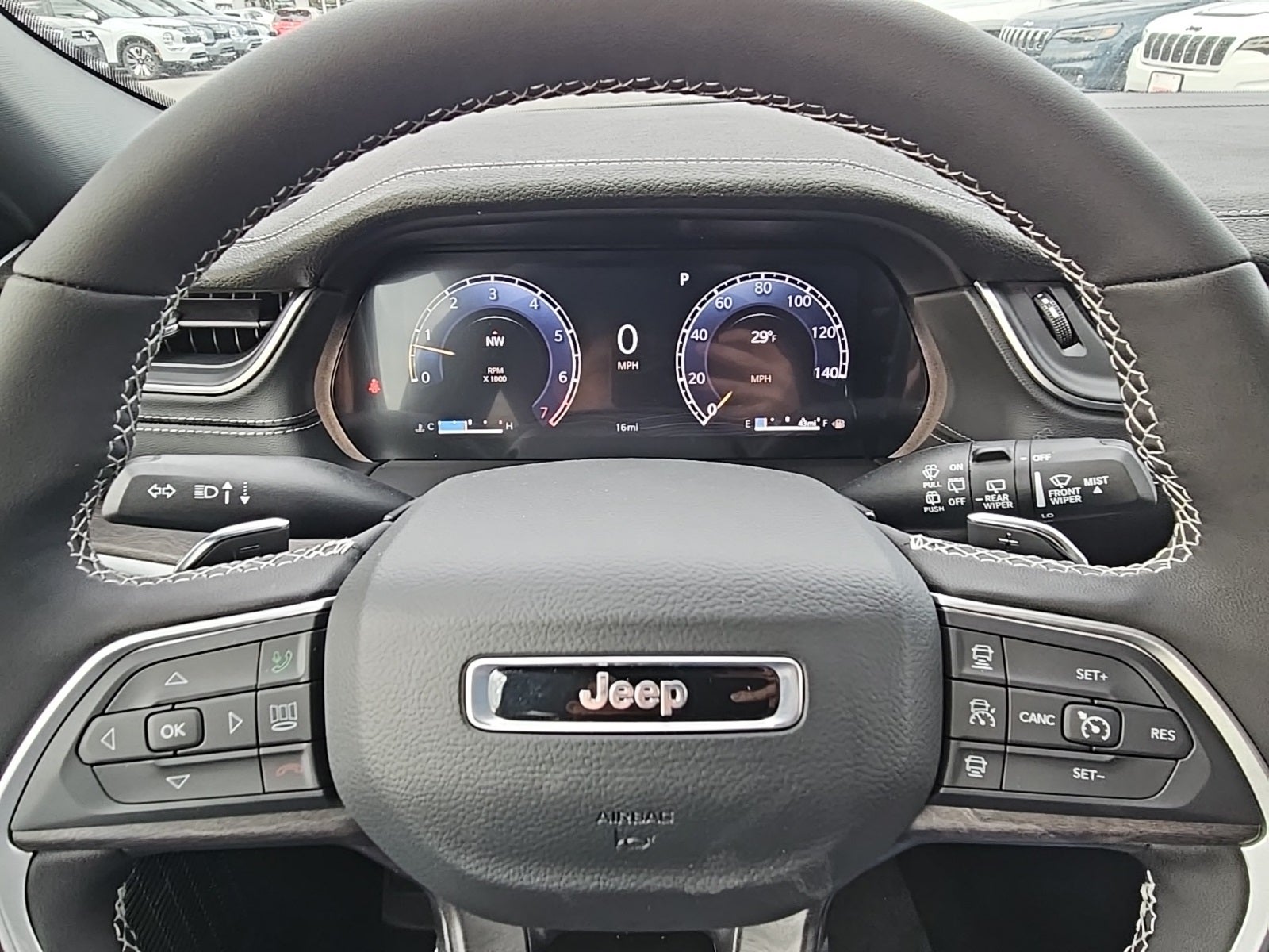 2025 Jeep Grand Cherokee GRAND CHEROKEE L LIMITED 4X4