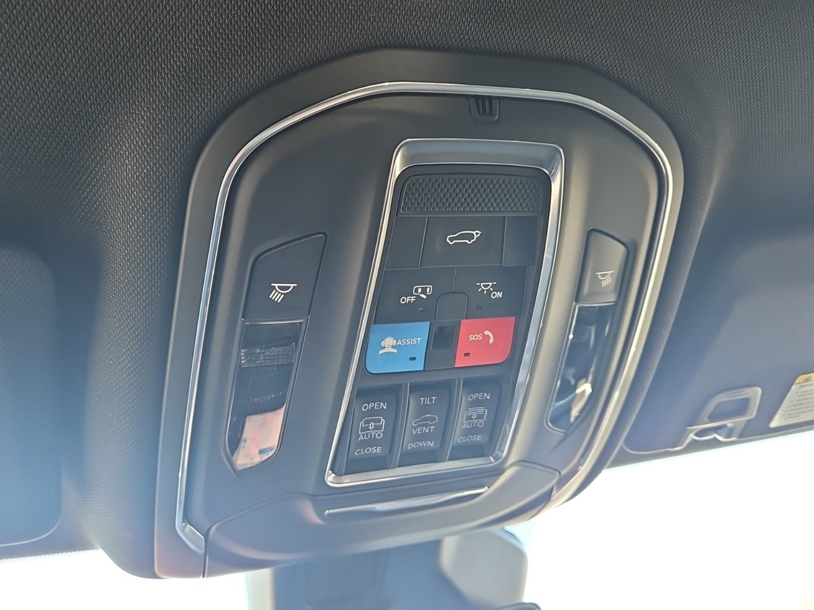 2027 Jeep Grand Cherokee L Limited Reserve