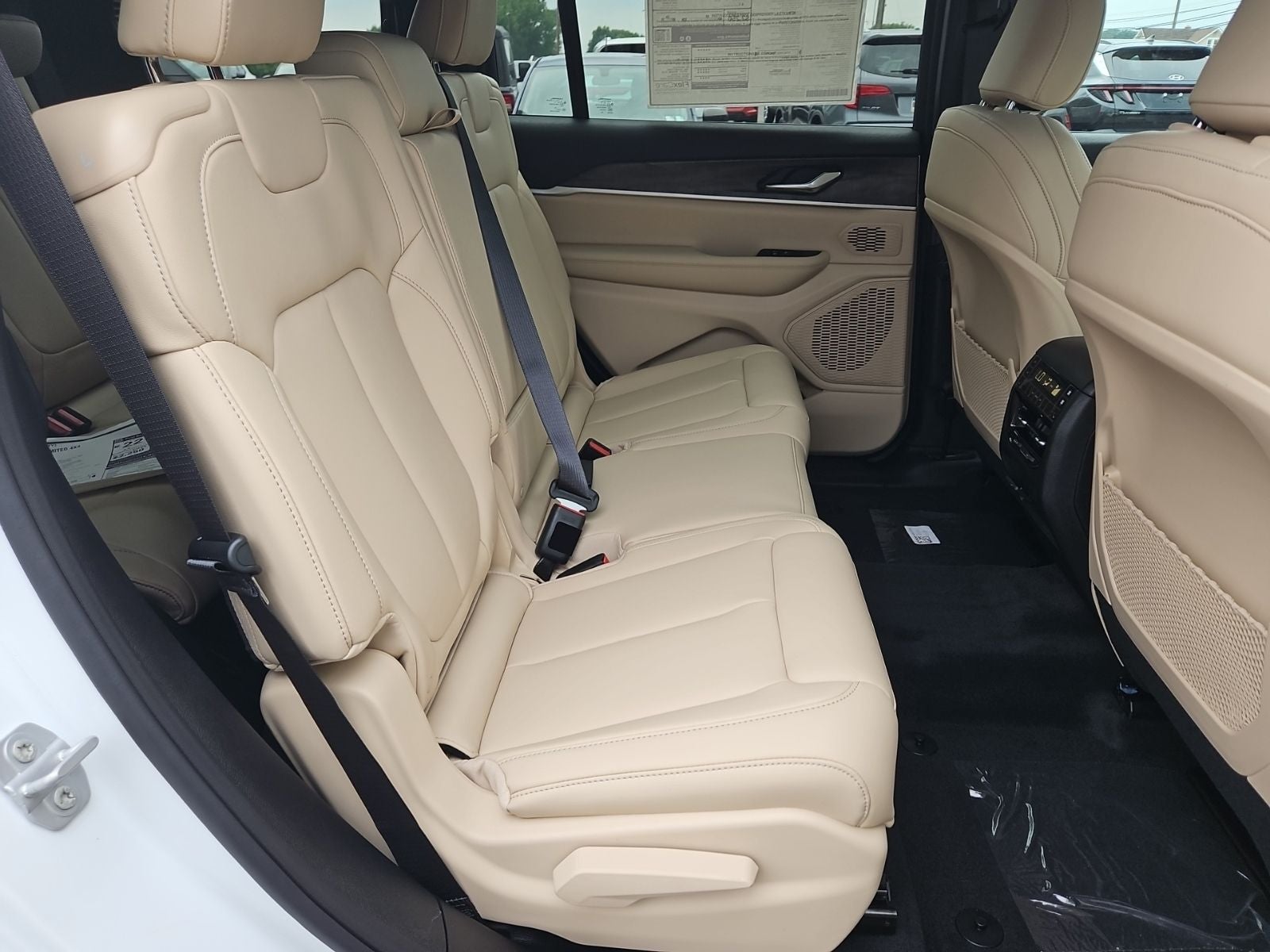2026 Jeep Grand Cherokee GRAND CHEROKEE L LIMITED 4X4