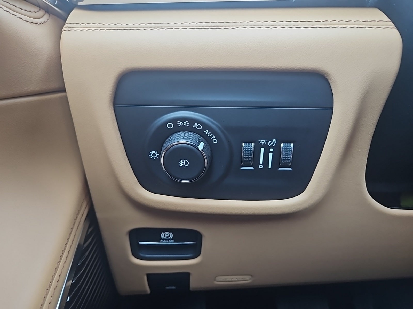 2025 Jeep Grand Cherokee GRAND CHEROKEE L SUMMIT RESERVE 4X4