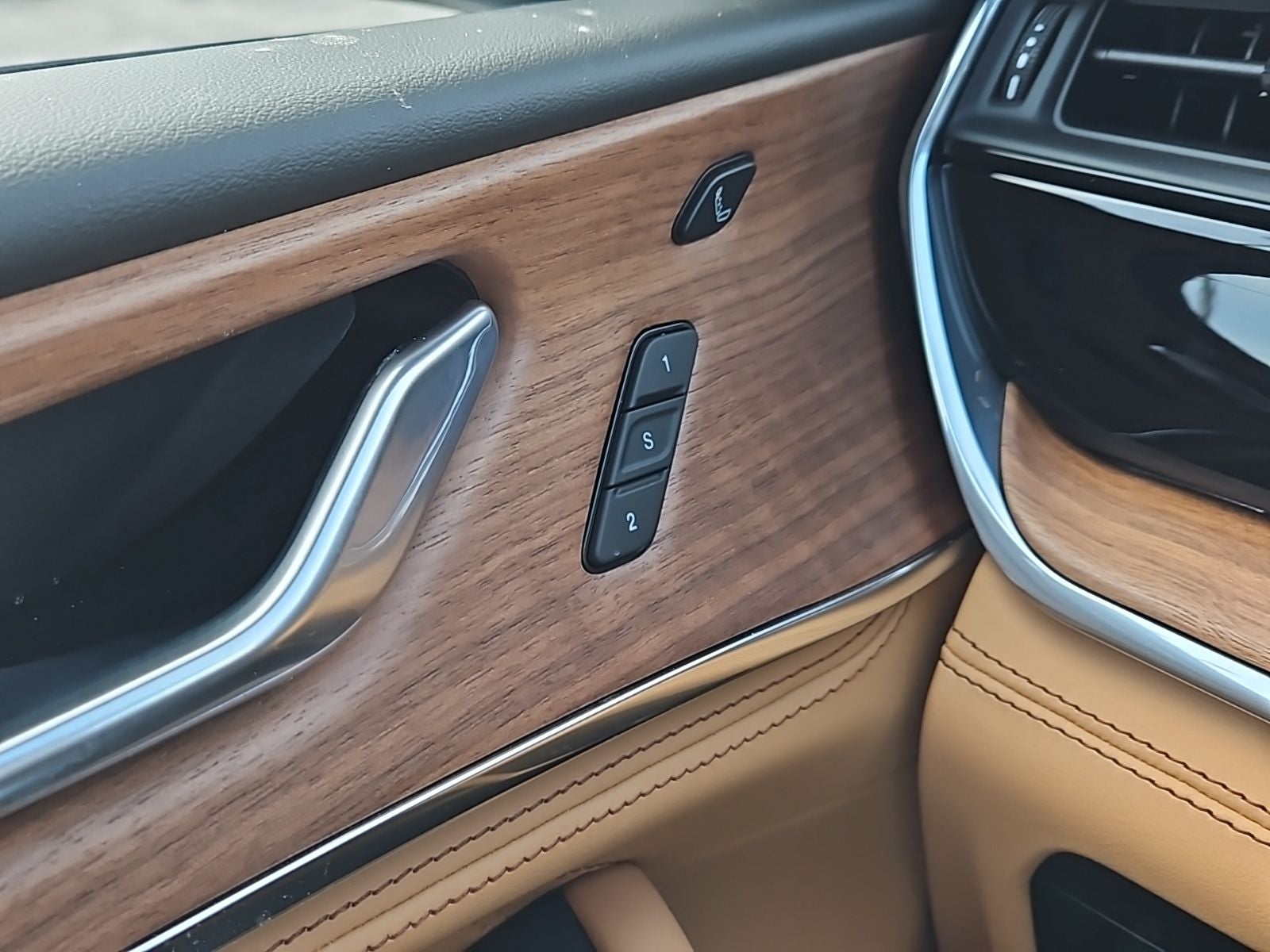 2026 Jeep Grand Cherokee GRAND CHEROKEE L SUMMIT 4X4