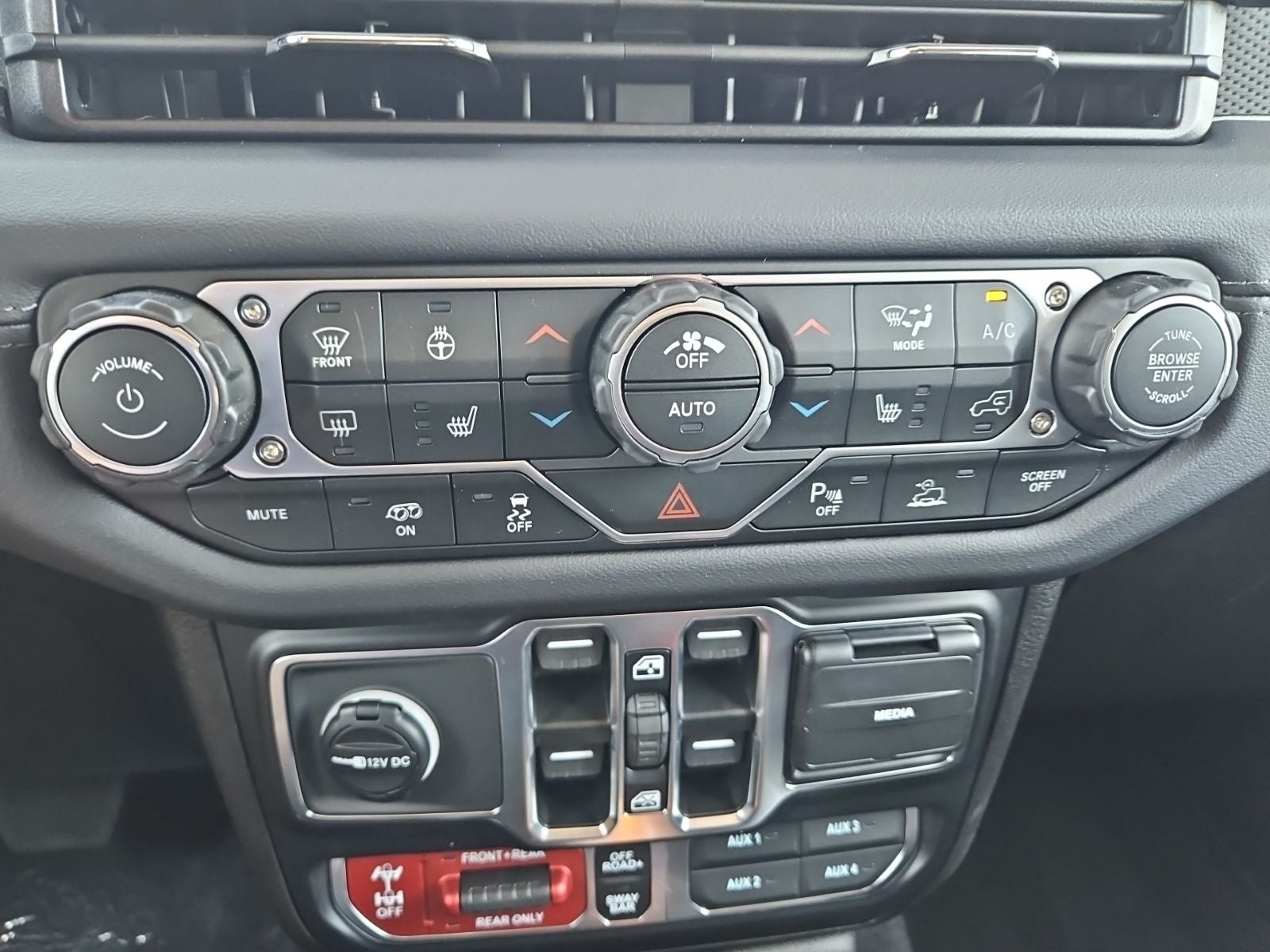 2026 Jeep Wrangler WRANGLER 4-DOOR MOAB 392
