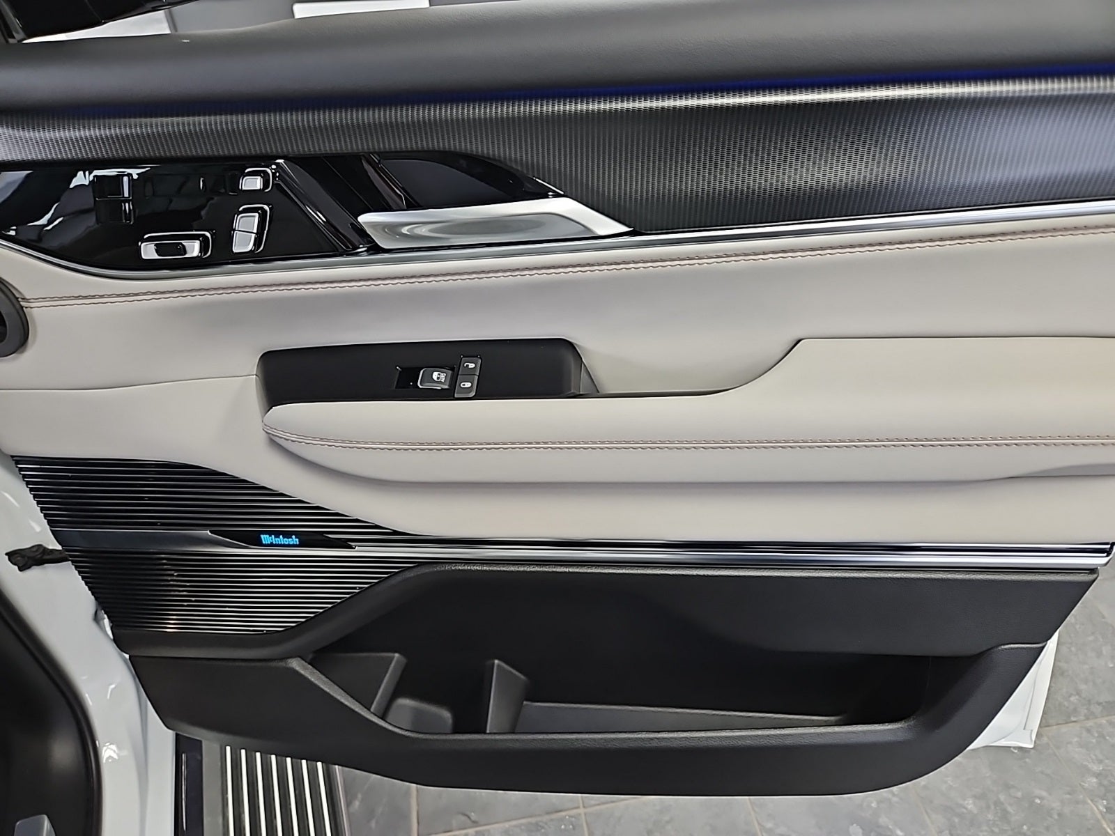 2026 Jeep Grand Wagoneer GRAND WAGONEER L SUMMIT OBSIDIAN 4X4