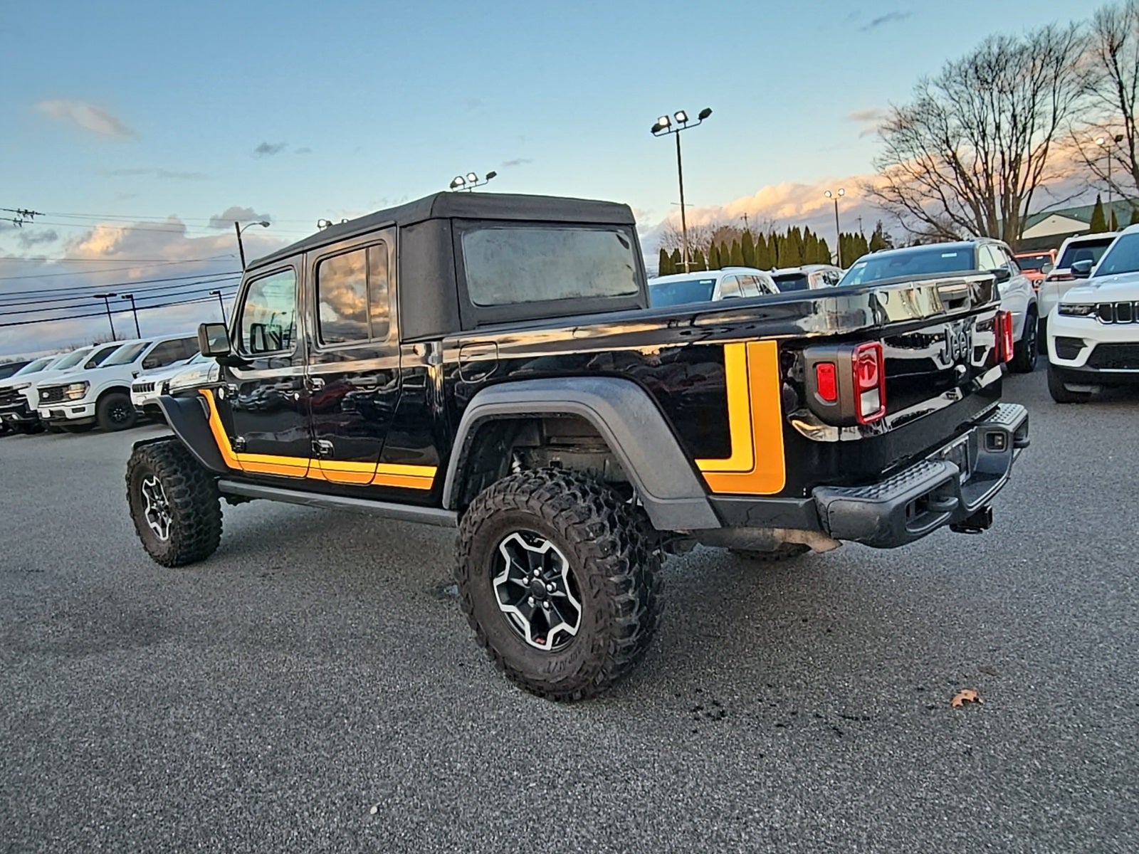 2020 Jeep Gladiator Sport S 4X4