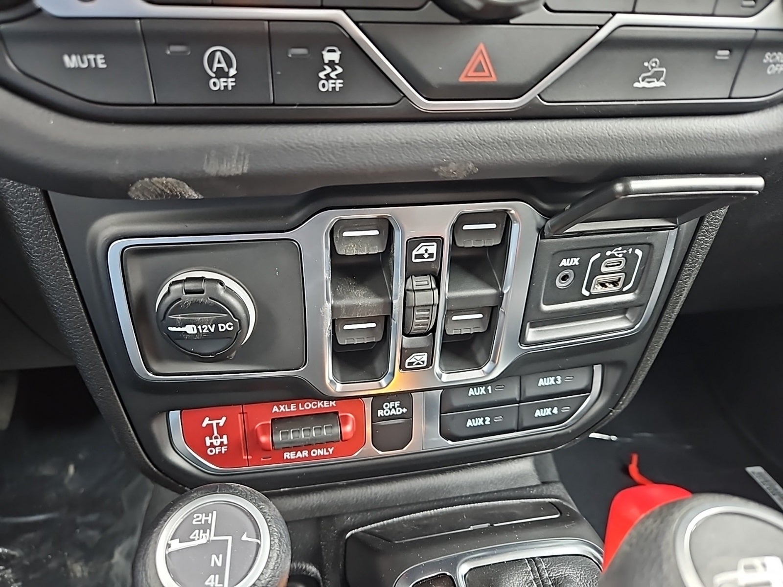 2026 Jeep Gladiator GLADIATOR MOJAVE 4X4