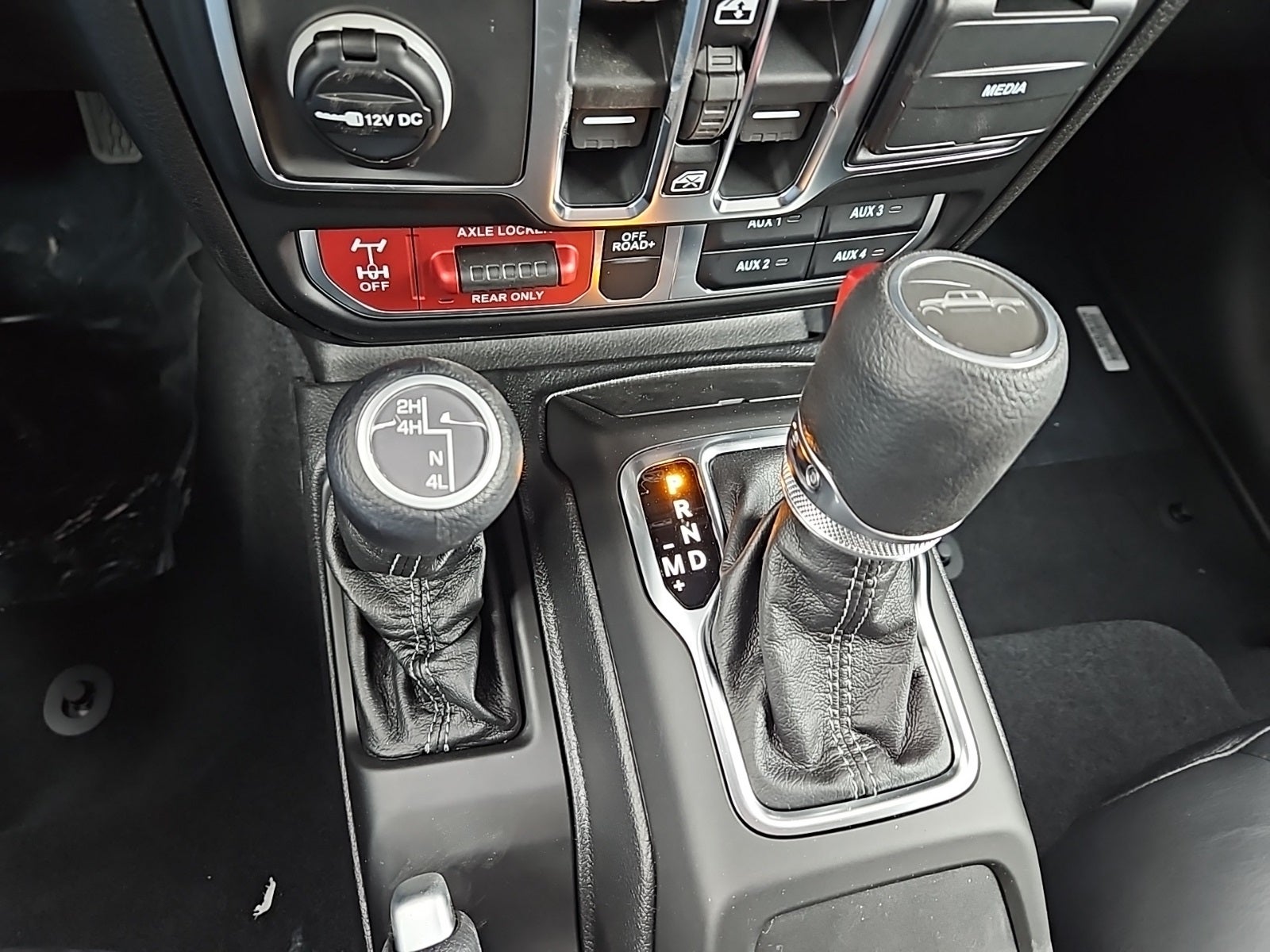 2026 Jeep Gladiator GLADIATOR MOJAVE 4X4