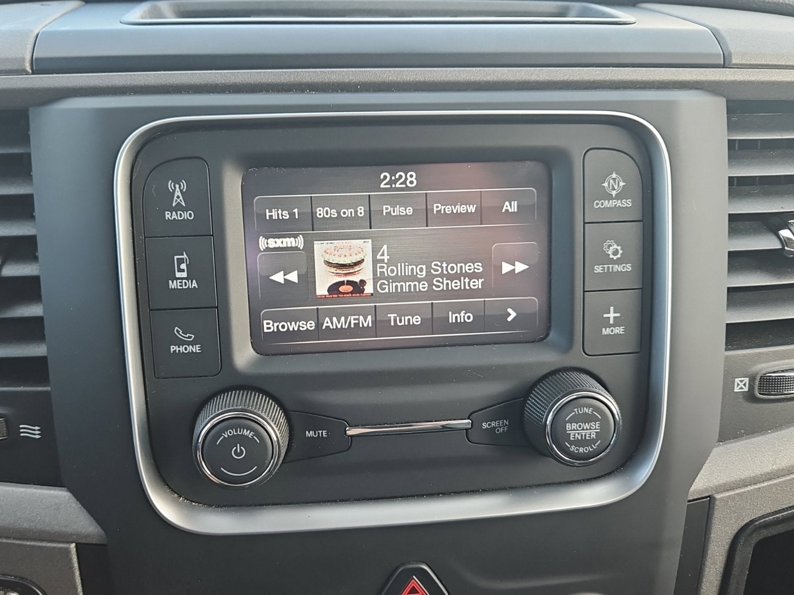 2024 RAM 1500 Classic Tradesman Crew Cab 4x4 5'7' Box
