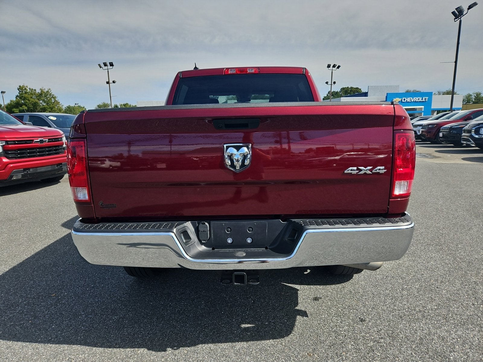 2024 RAM 1500 Classic Tradesman Crew Cab 4x4 5'7' Box