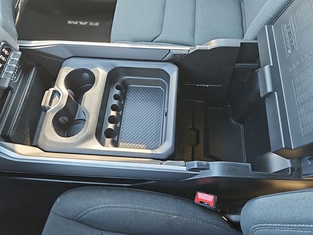 2022 RAM 1500 Big Horn Crew Cab 4x2 5'7' Box