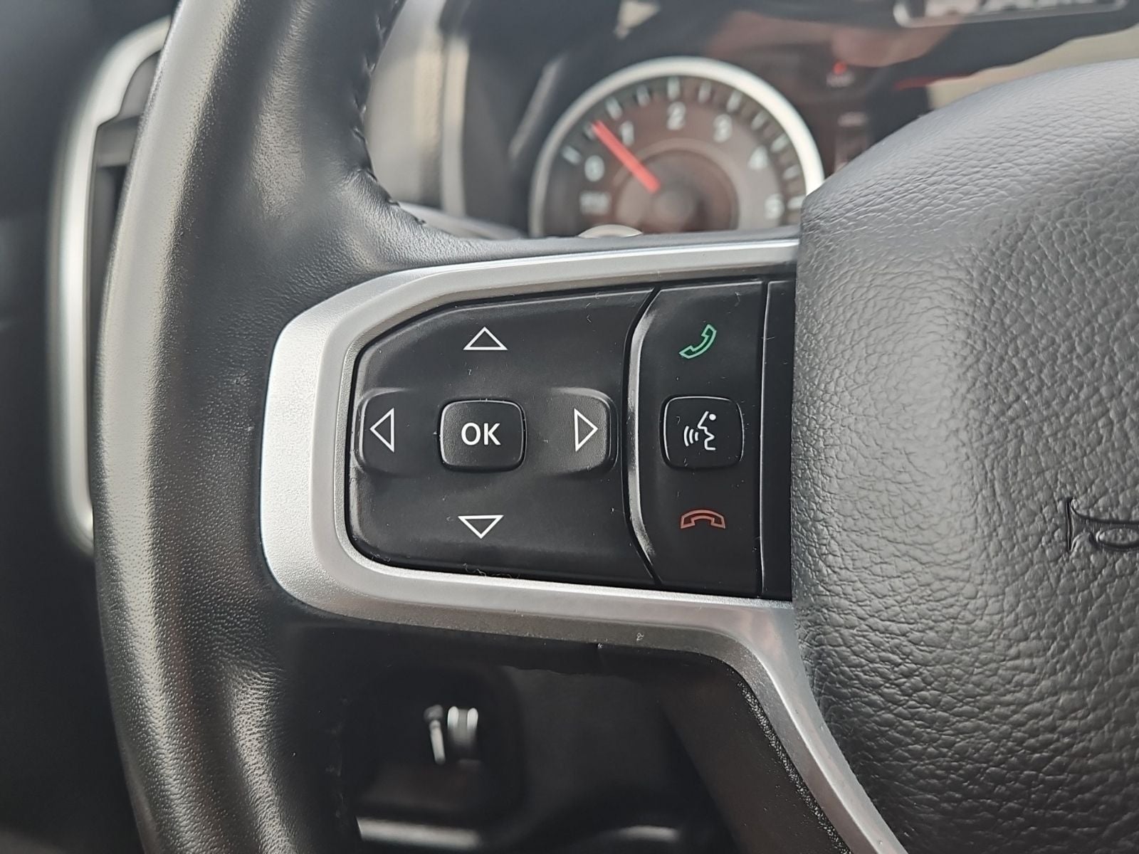 2022 RAM 1500 Big Horn Crew Cab 4x4 5'7' Box