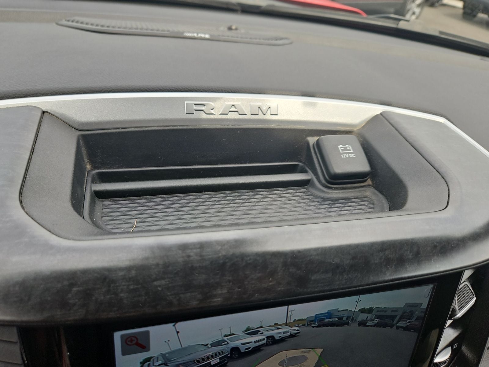 2022 RAM 1500 Big Horn Crew Cab 4x4 5'7' Box