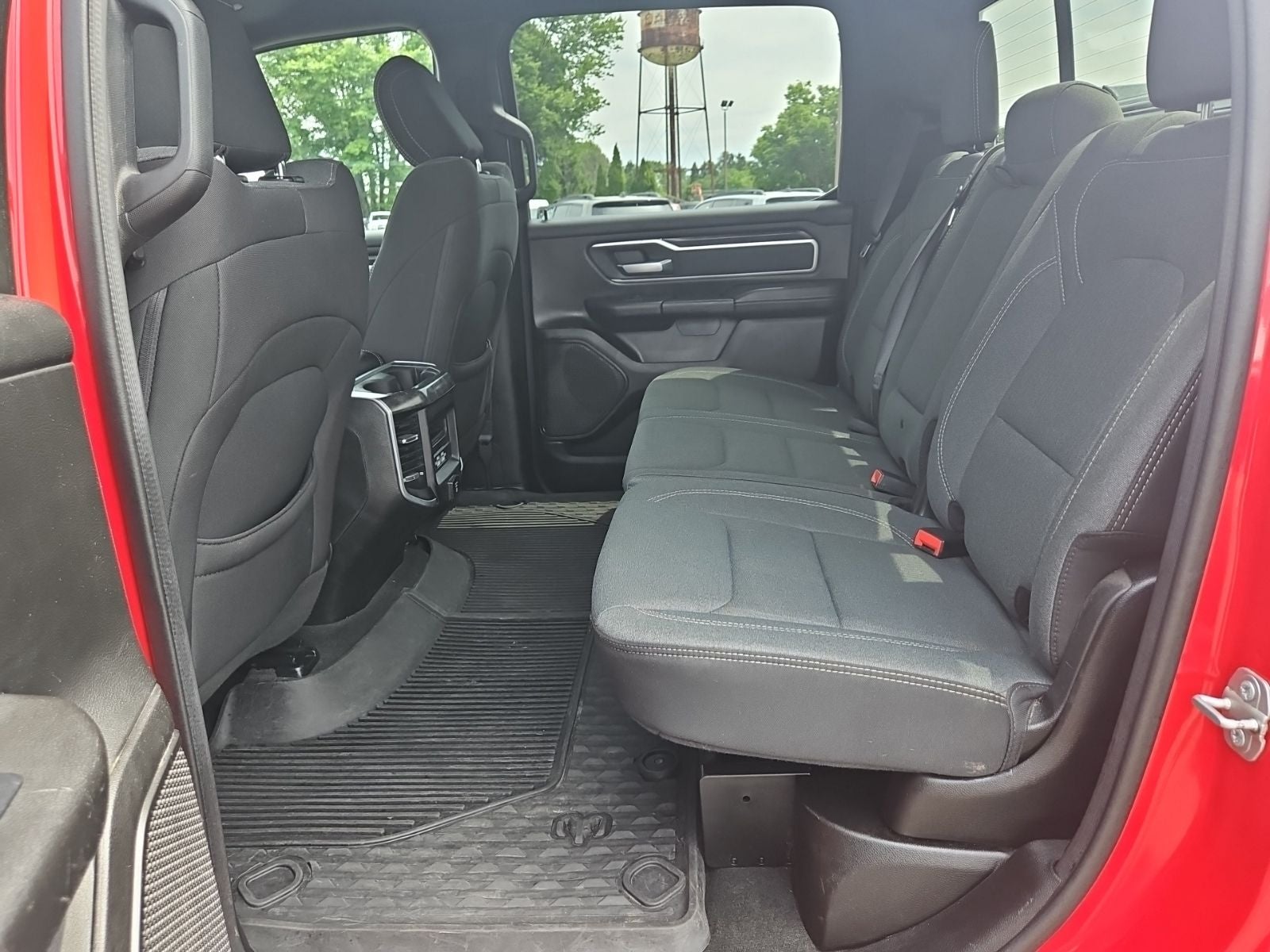 2022 RAM 1500 Big Horn Crew Cab 4x4 5'7' Box