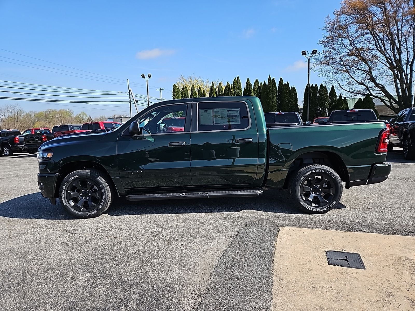 2026 RAM Ram 1500 RAM 1500 EXPRESS CREW CAB 4X4 5'7' BOX