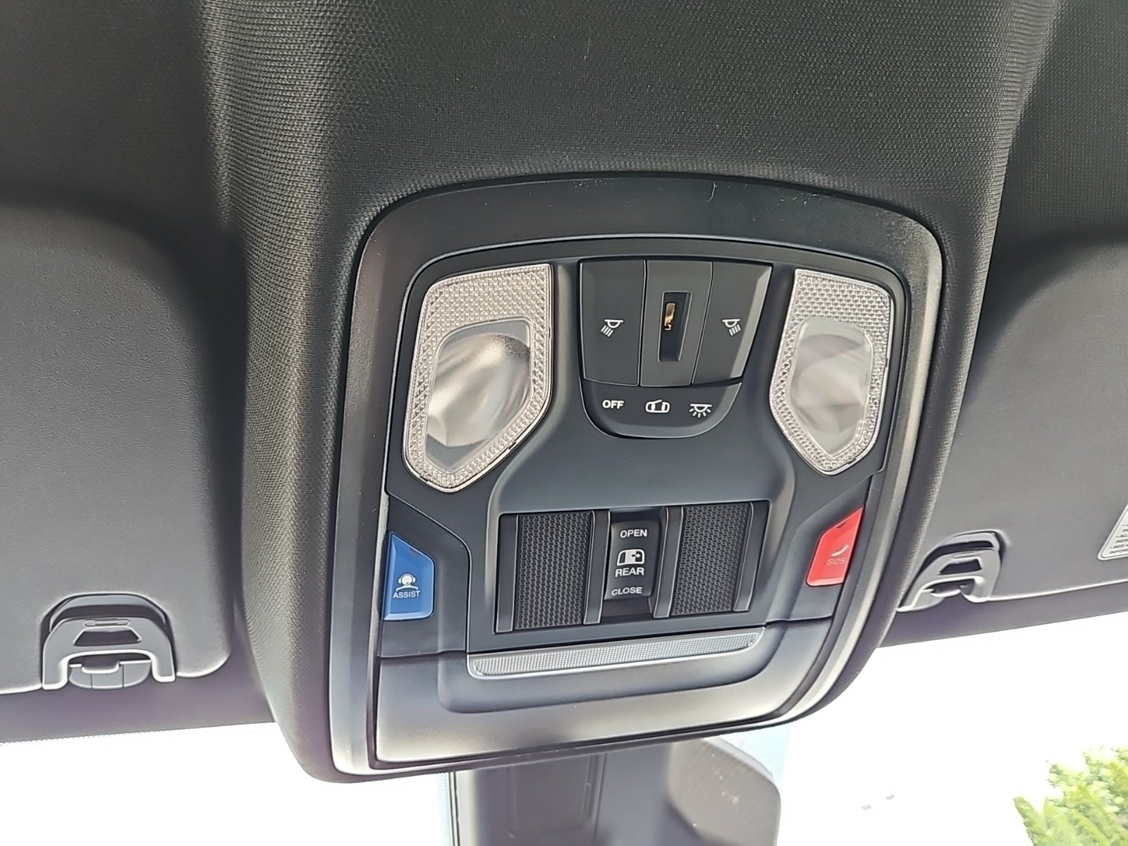 2025 RAM Ram 1500 RAM 1500 TRADESMAN CREW CAB 4X4 5'7' BOX