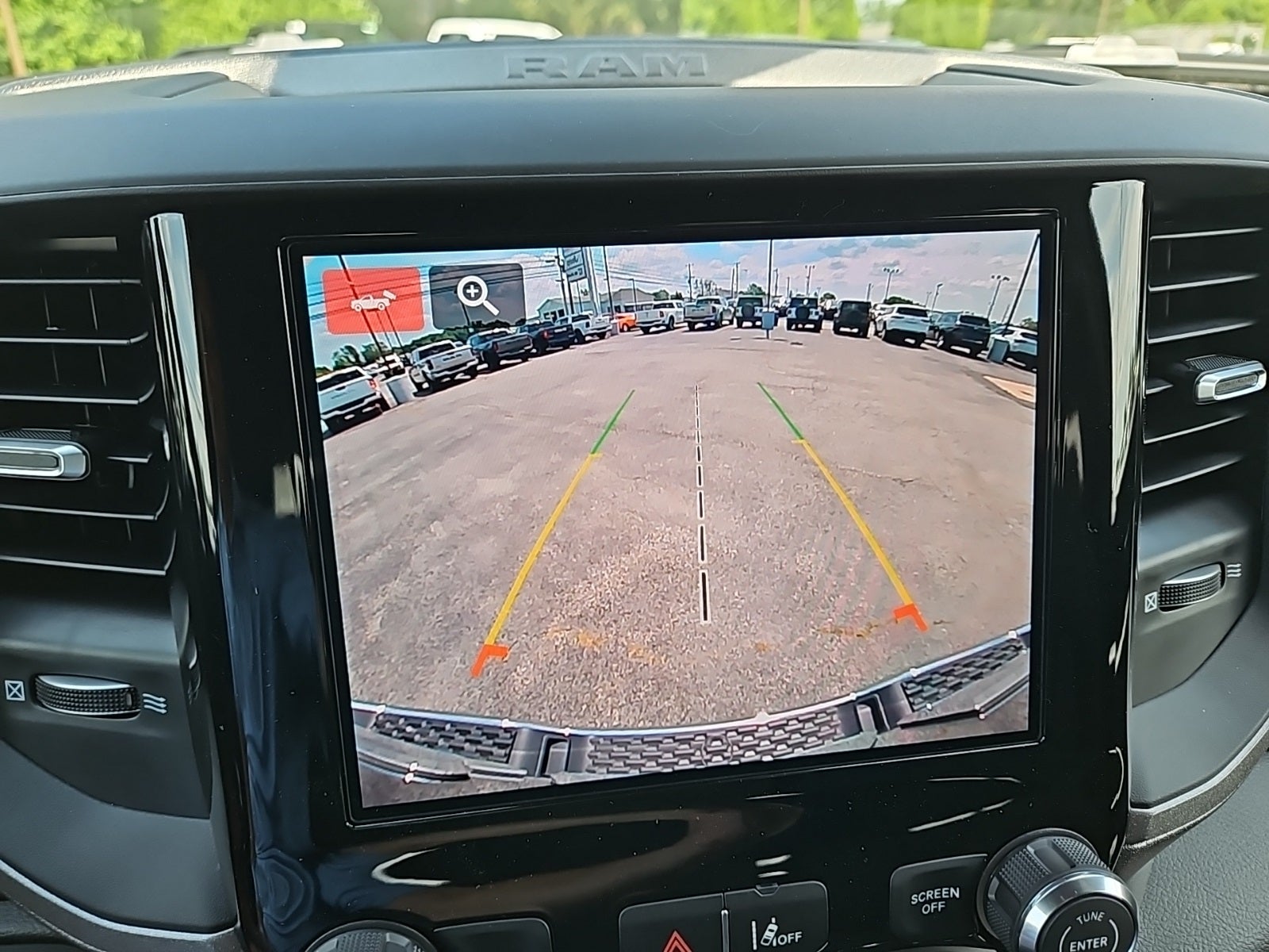 2025 RAM Ram 1500 RAM 1500 TRADESMAN CREW CAB 4X4 5'7' BOX